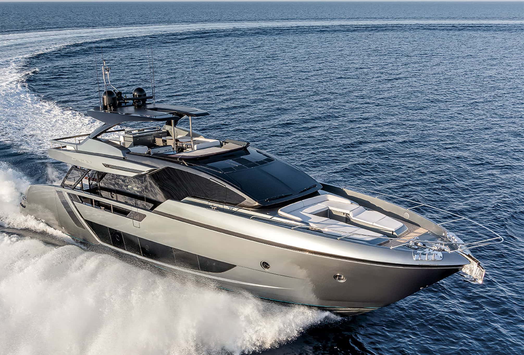 Water car and yacht for rent in Dubai 