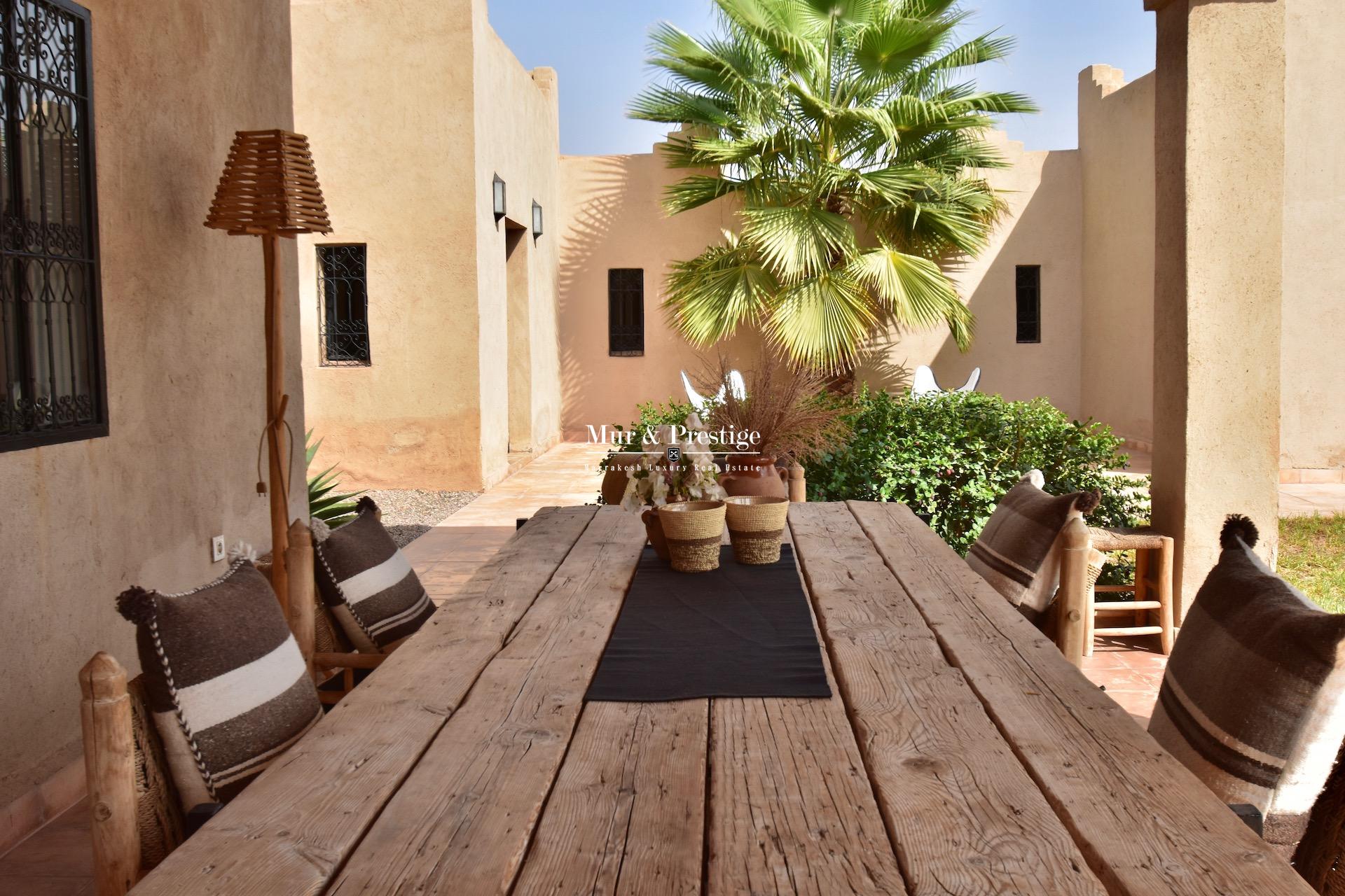 Agence Immobilière Marrakech - Maison Beldi Chic à Vendre 