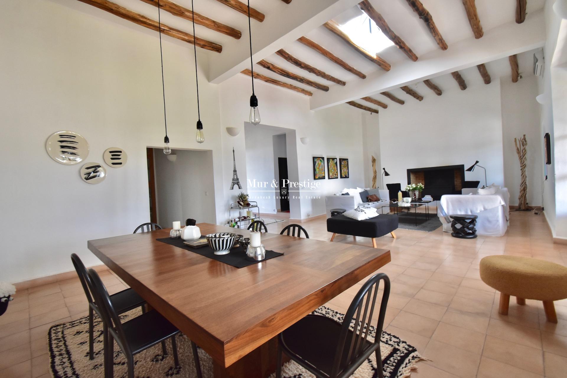 Agence Immobilière Marrakech - Maison Beldi Chic à Vendre 