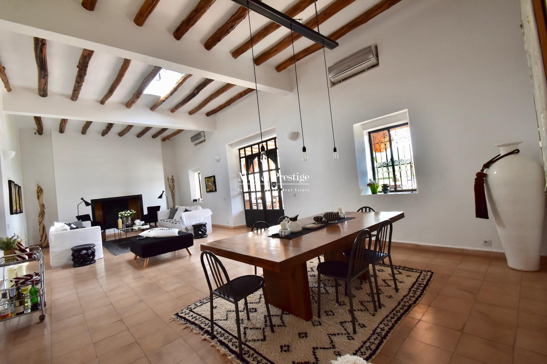 Agence Immobilière Marrakech - Maison Beldi Chic à Vendre 