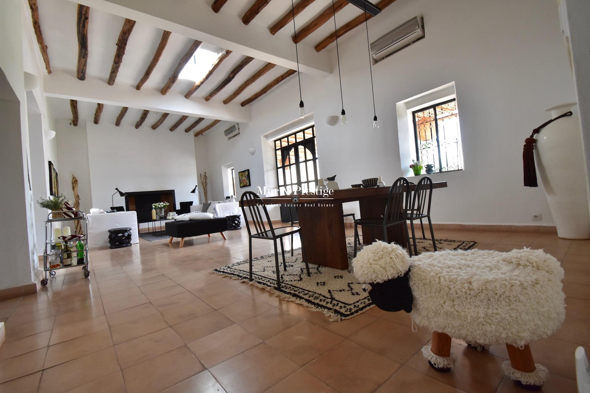 Agence Immobilière Marrakech - Maison Beldi Chic à Vendre 