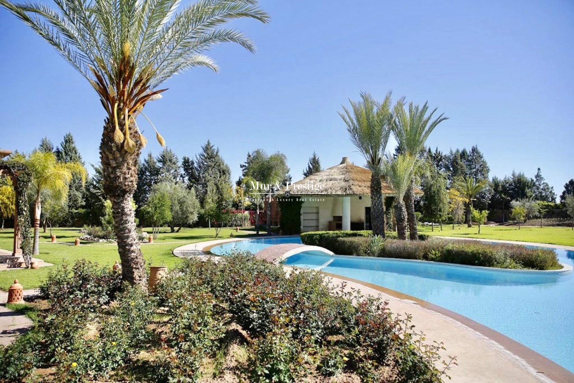 Villa à vendre à Marrakech proche des golfs 