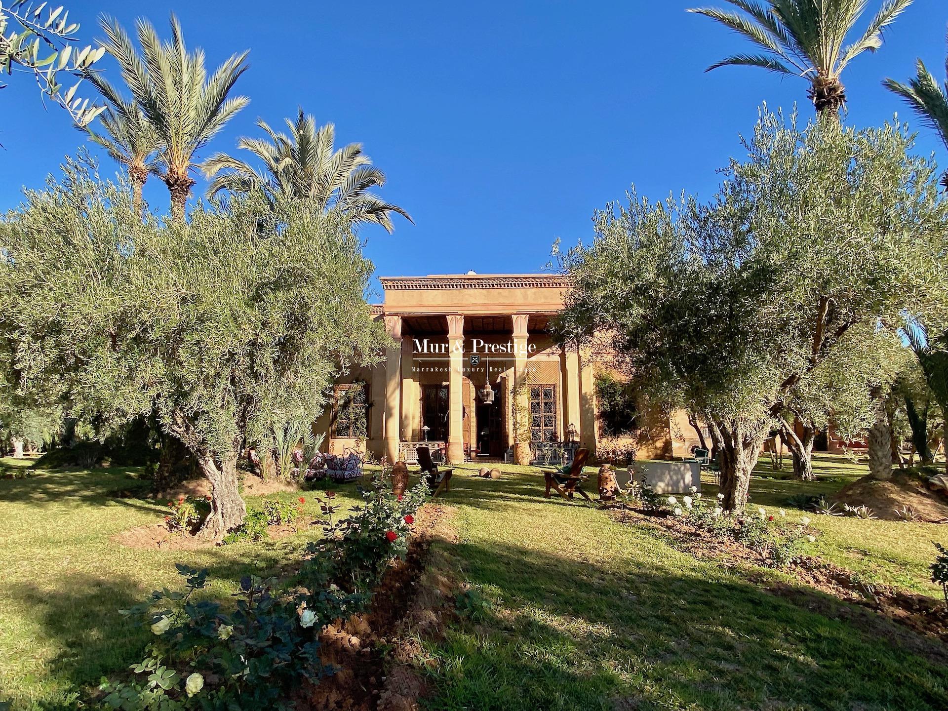 Maison Charles Boccara à louer sur 3 hectares  