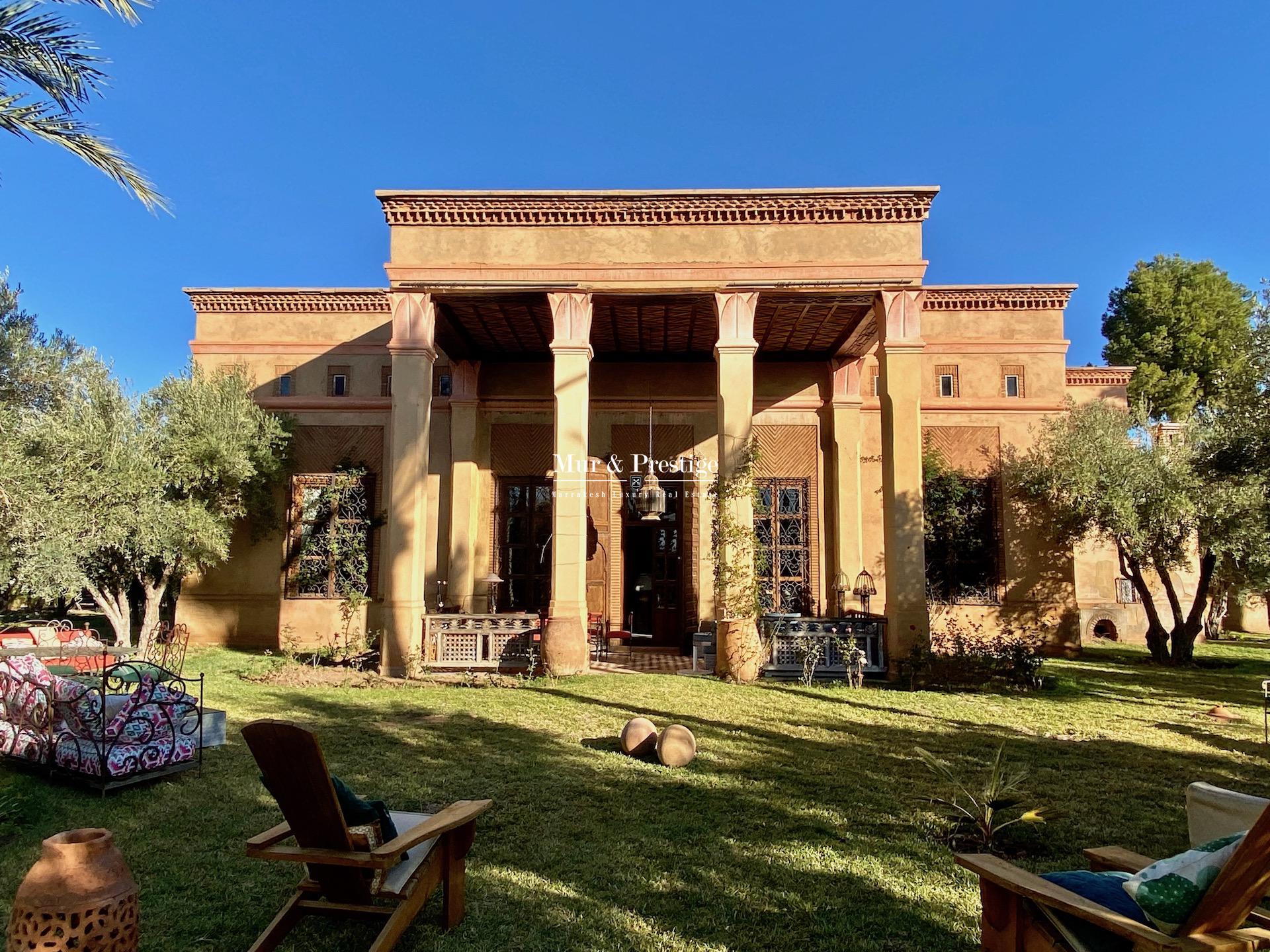 Maison Charles Boccara à louer sur 3 hectares  