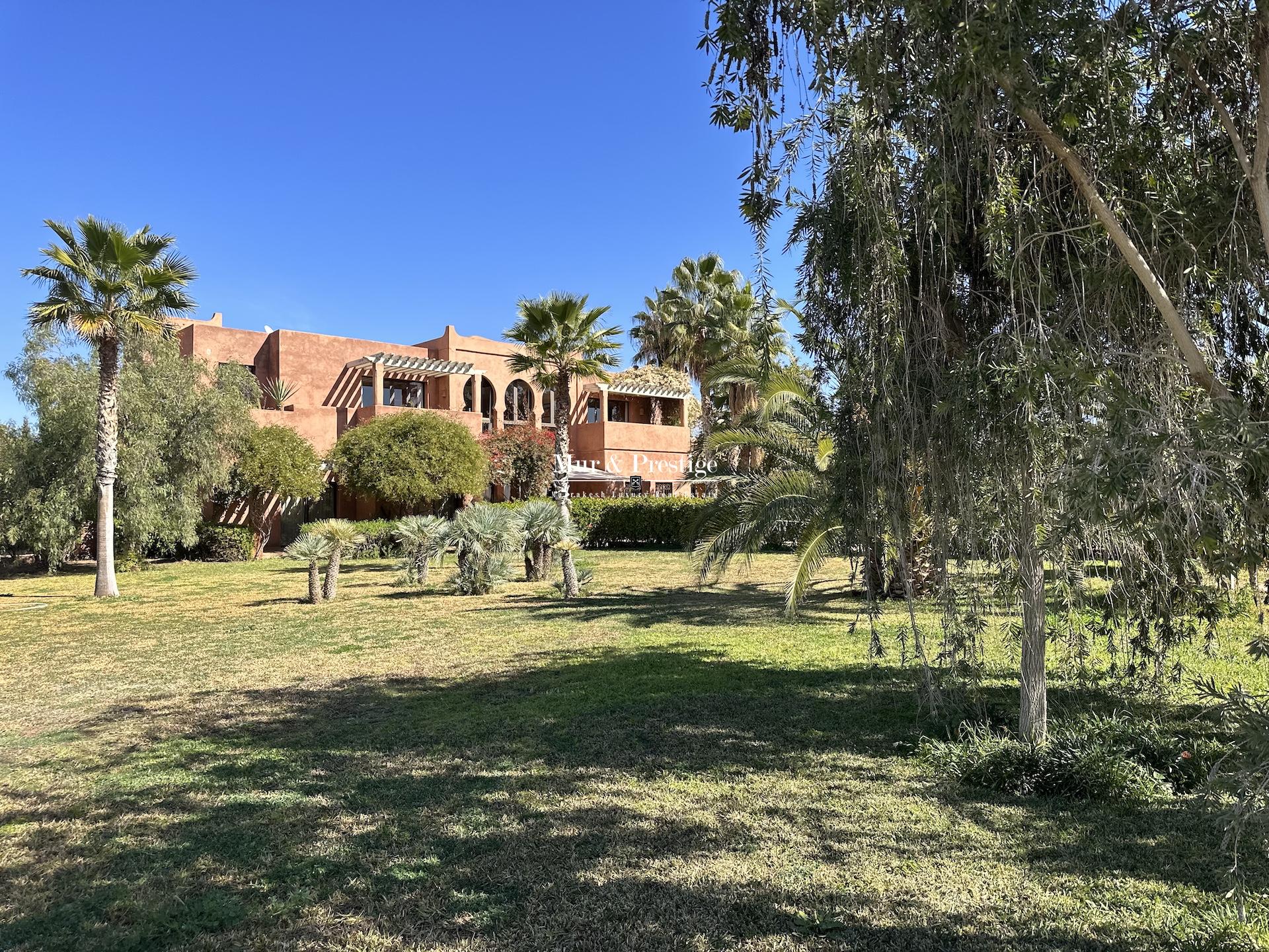 Maison d’Hôtes sur 3 hectares à Vendre
