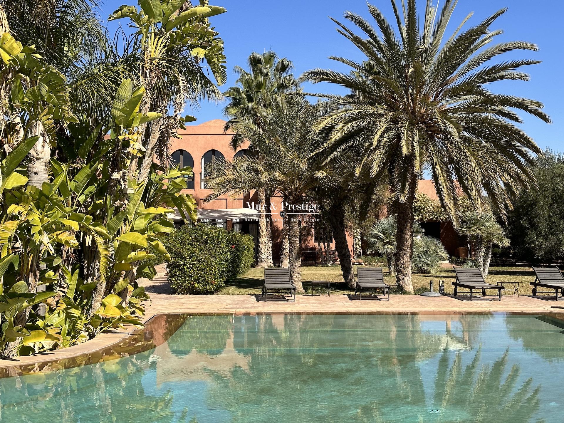 Maison d’Hôtes sur 3 hectares à Vendre