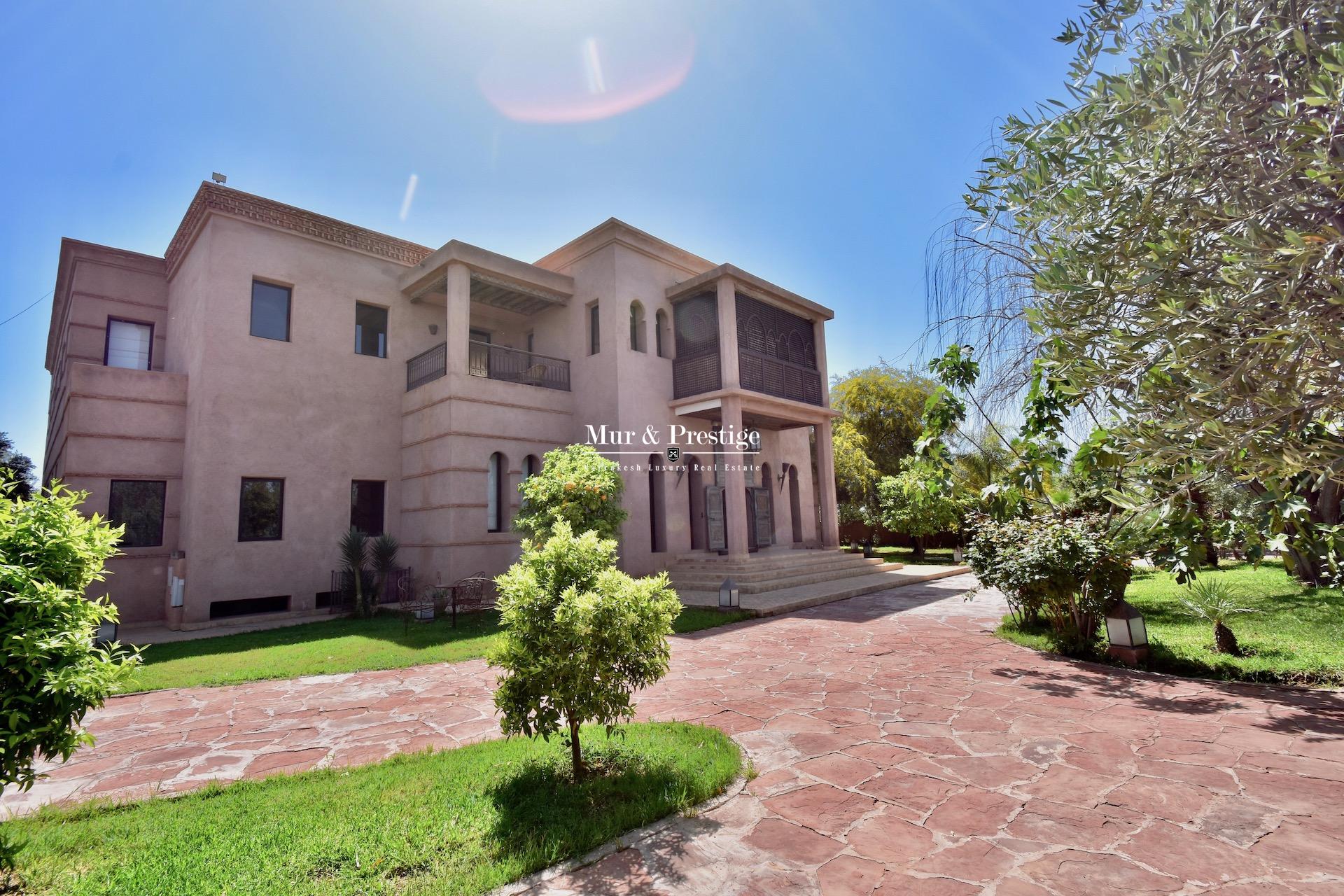 Villa à vendre à Marrakech – Agence Immobilière 