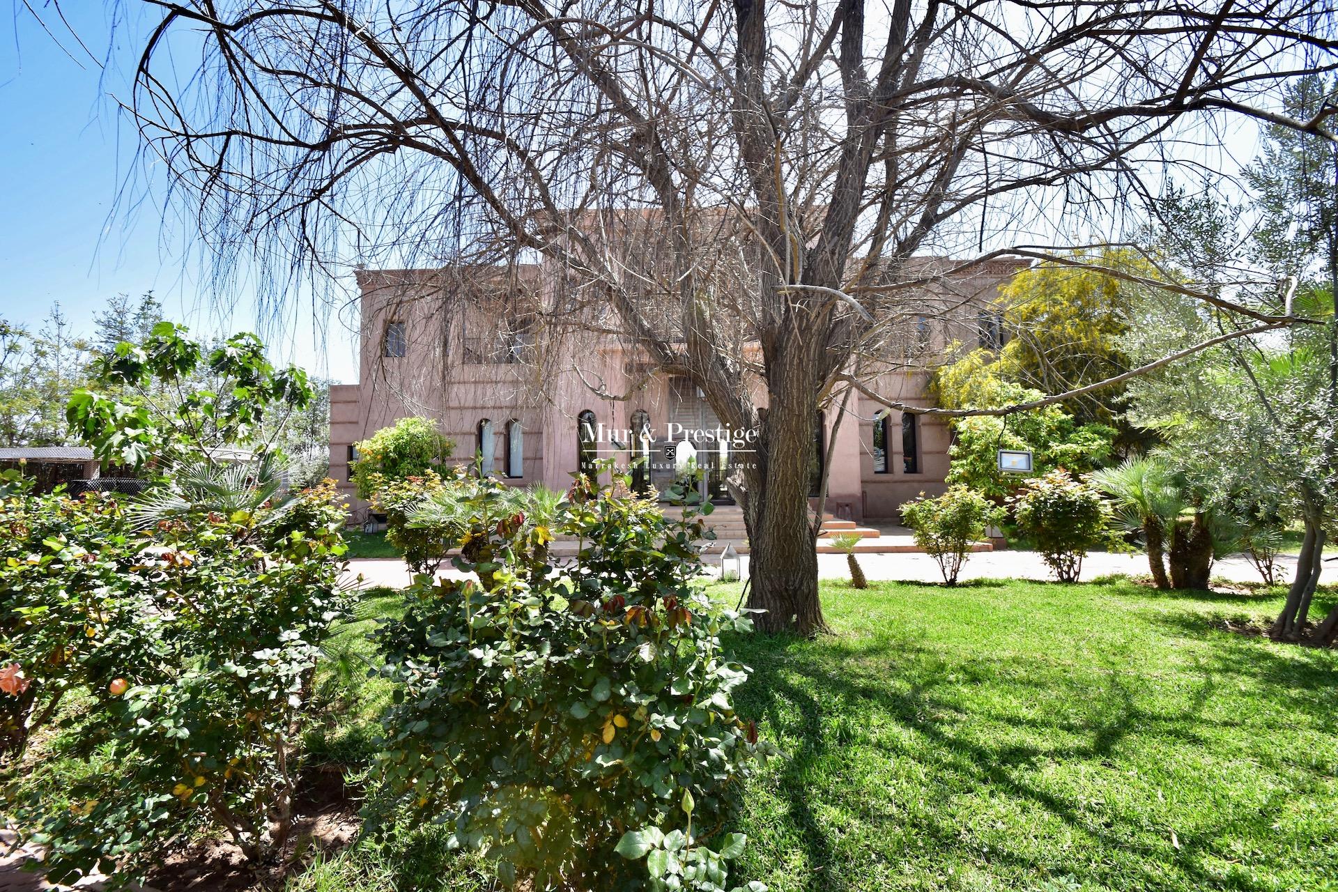 Villa à vendre à Marrakech – Agence Immobilière 