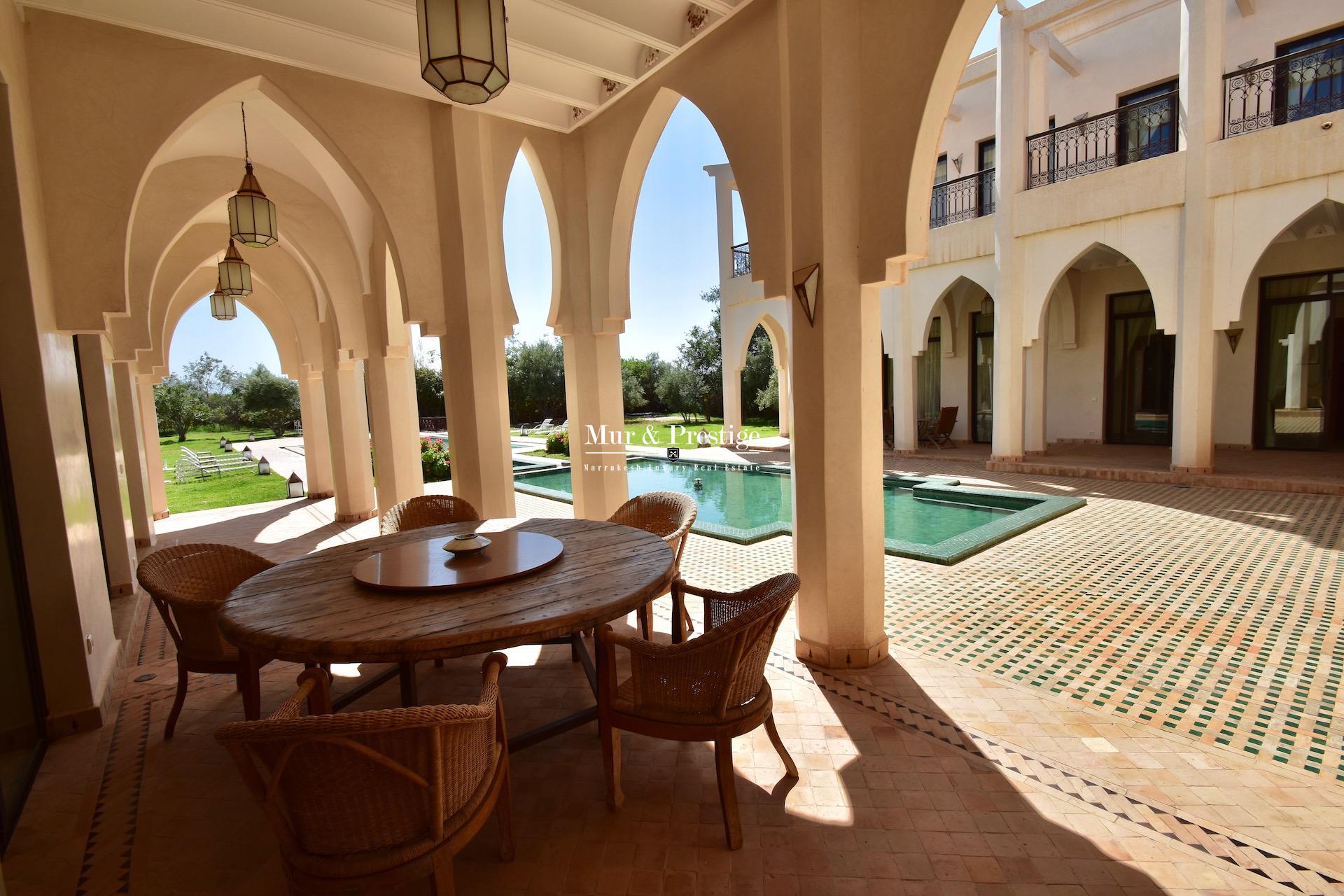 Villa à vendre à Marrakech – Agence Immobilière 