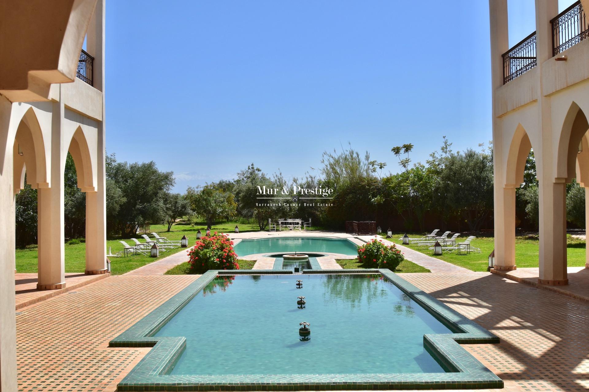 Villa à vendre à Marrakech – Agence Immobilière 