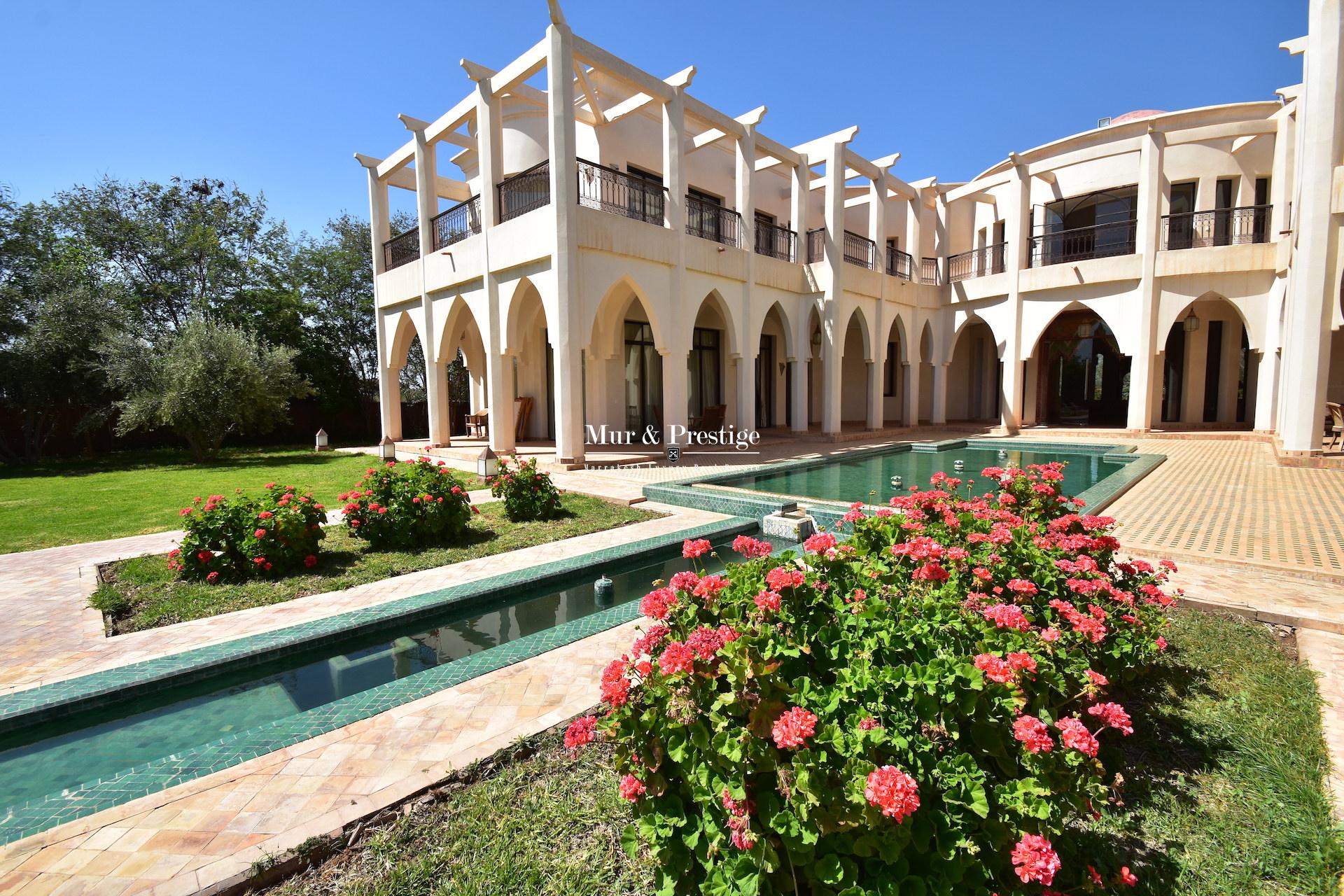 Villa à vendre à Marrakech – Agence Immobilière 