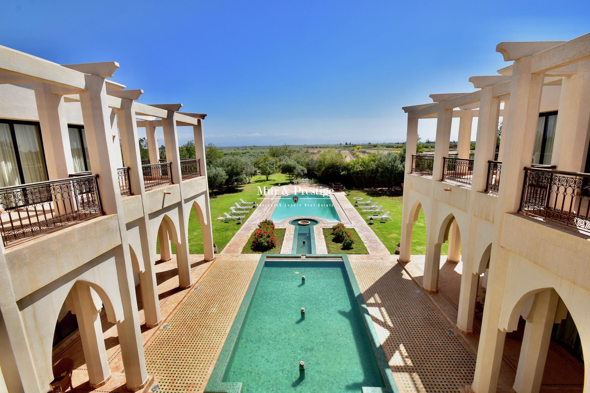 Villa à vendre à Marrakech – Agence Immobilière 