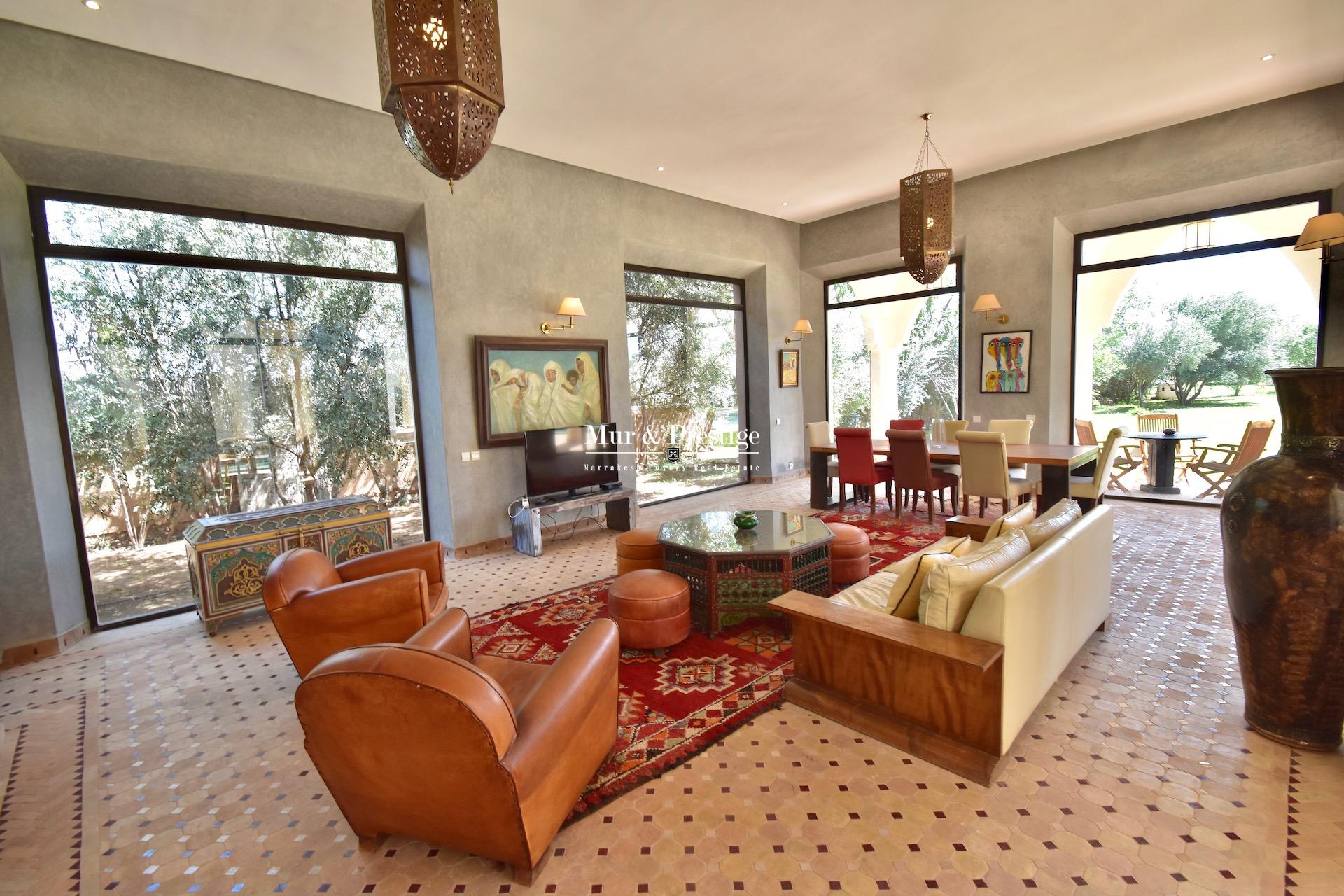 Villa à vendre à Marrakech – Agence Immobilière 