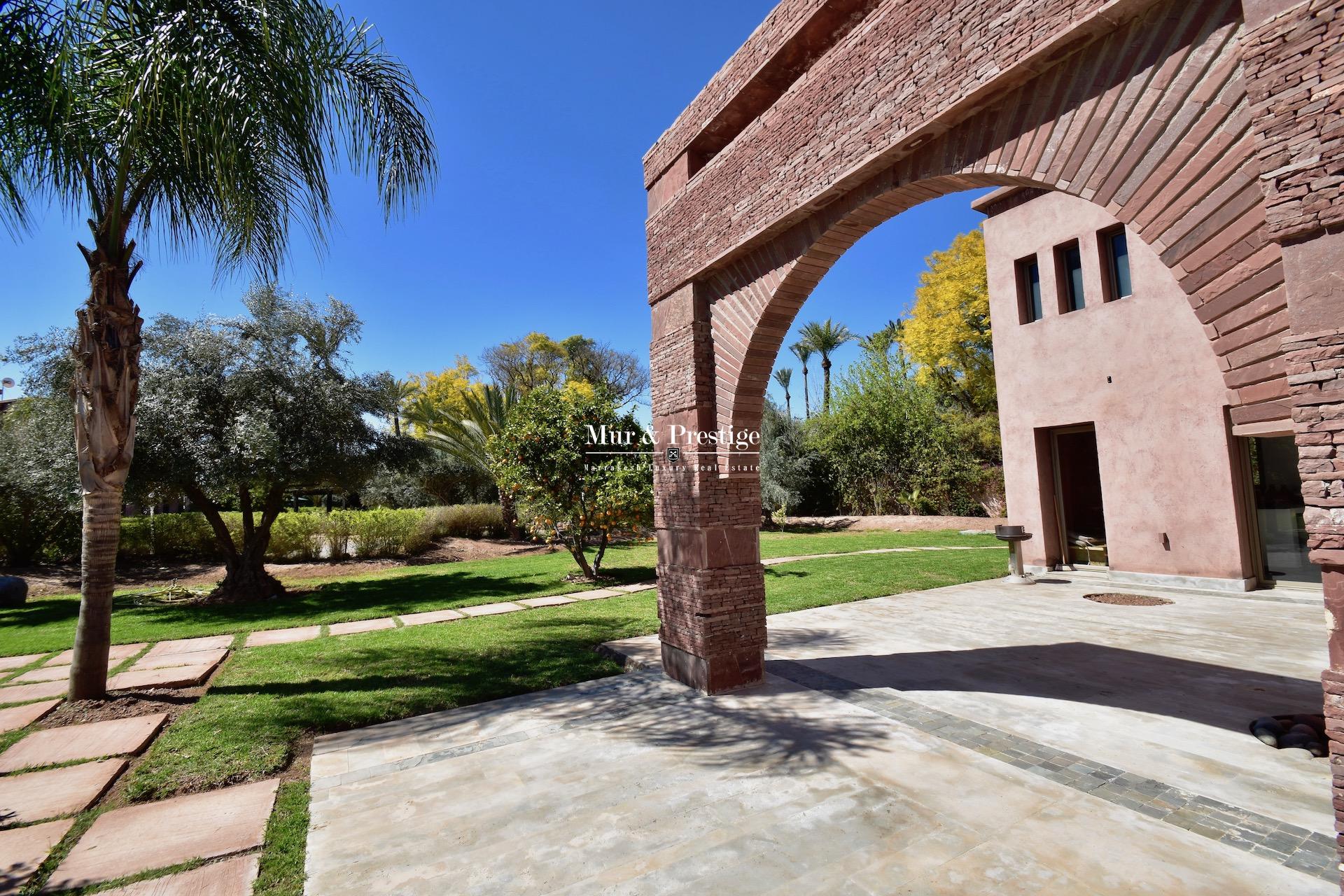 Agence immobilière Marrakech – Maison moderne à louer à la Palmeraie