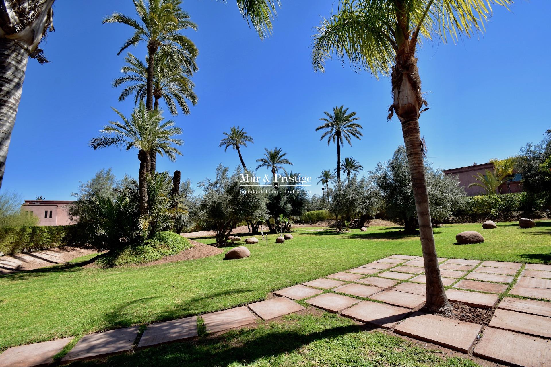 Agence immobilière Marrakech – Maison moderne à louer à la Palmeraie