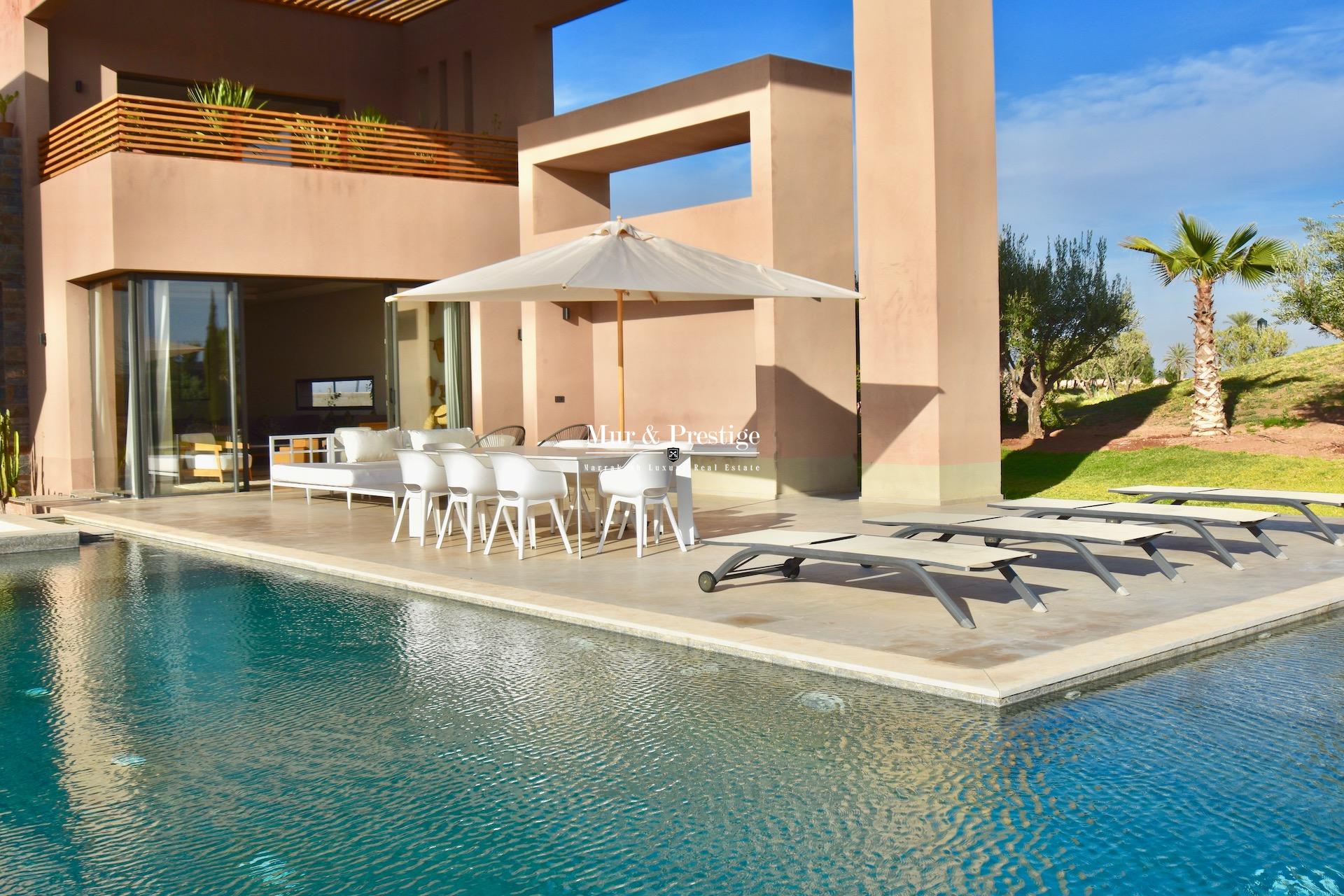 Agence immobilière Marrakech – Villa à vendre en front de golf à Amelkis 