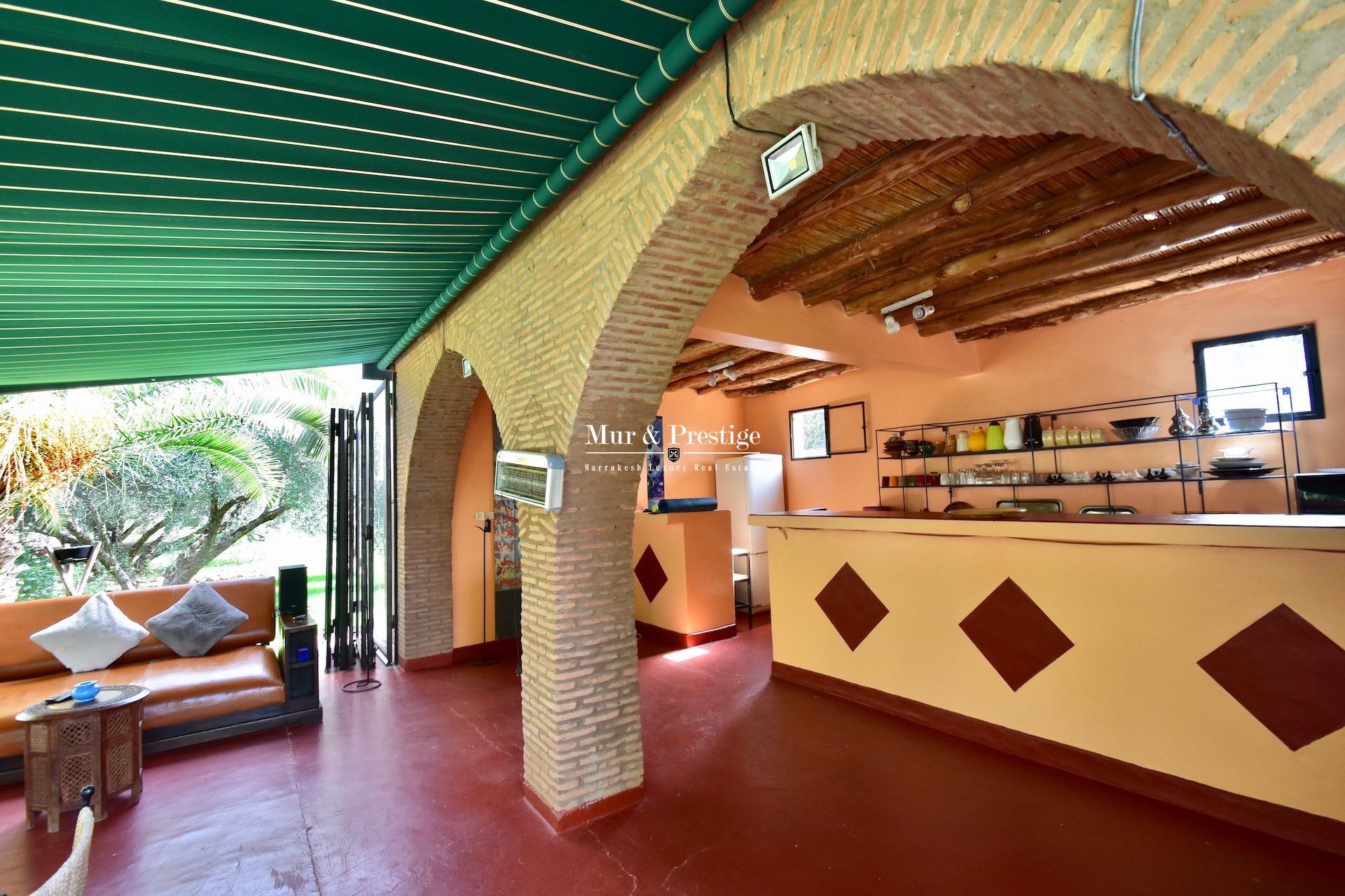 Maison avec clairière et box à chevaux à vendre à Marrakech