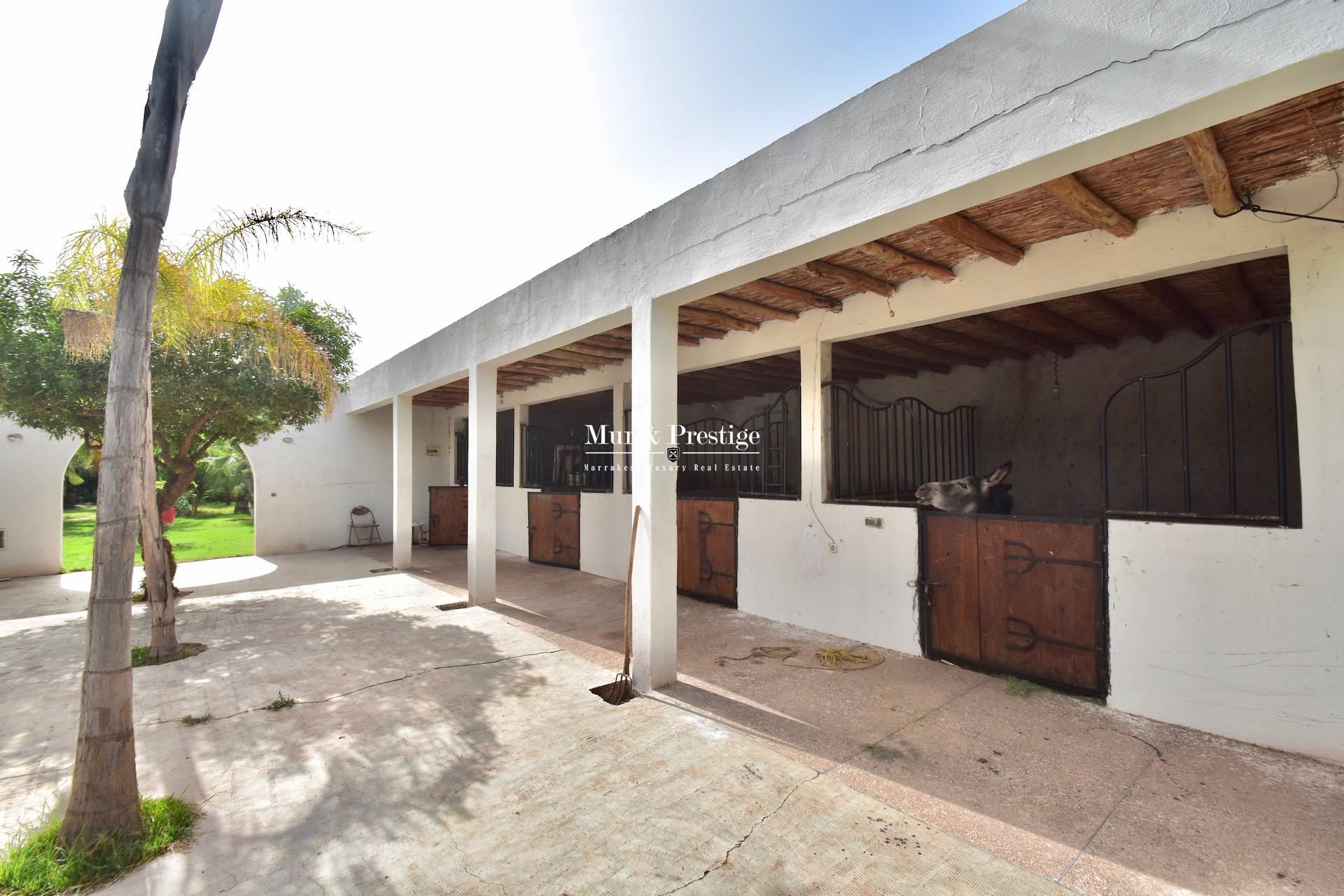 Maison avec clairière et box à chevaux à vendre à Marrakech