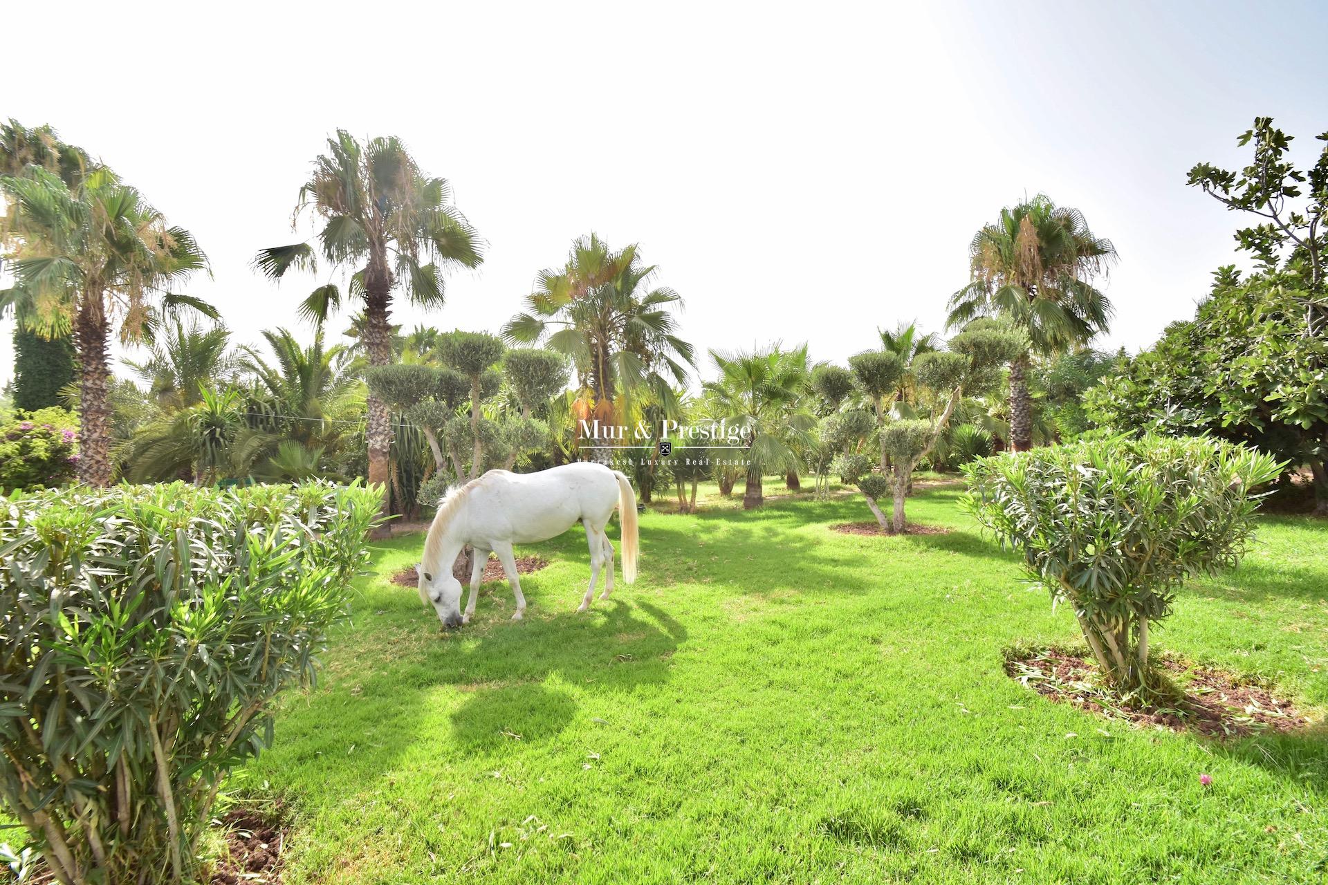 Maison avec clairière et box à chevaux à vendre à Marrakech