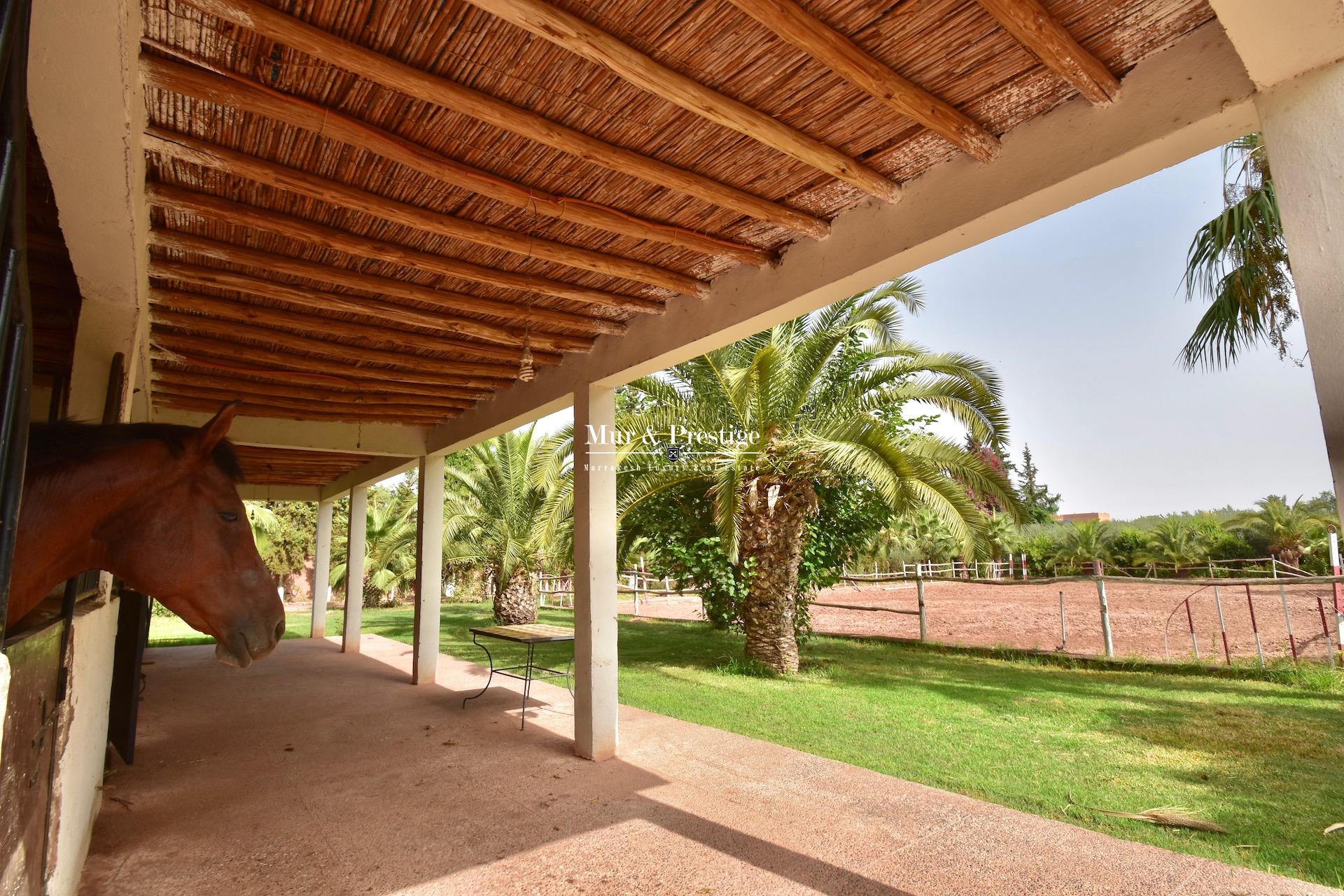 Maison avec clairière et box à chevaux à vendre à Marrakech