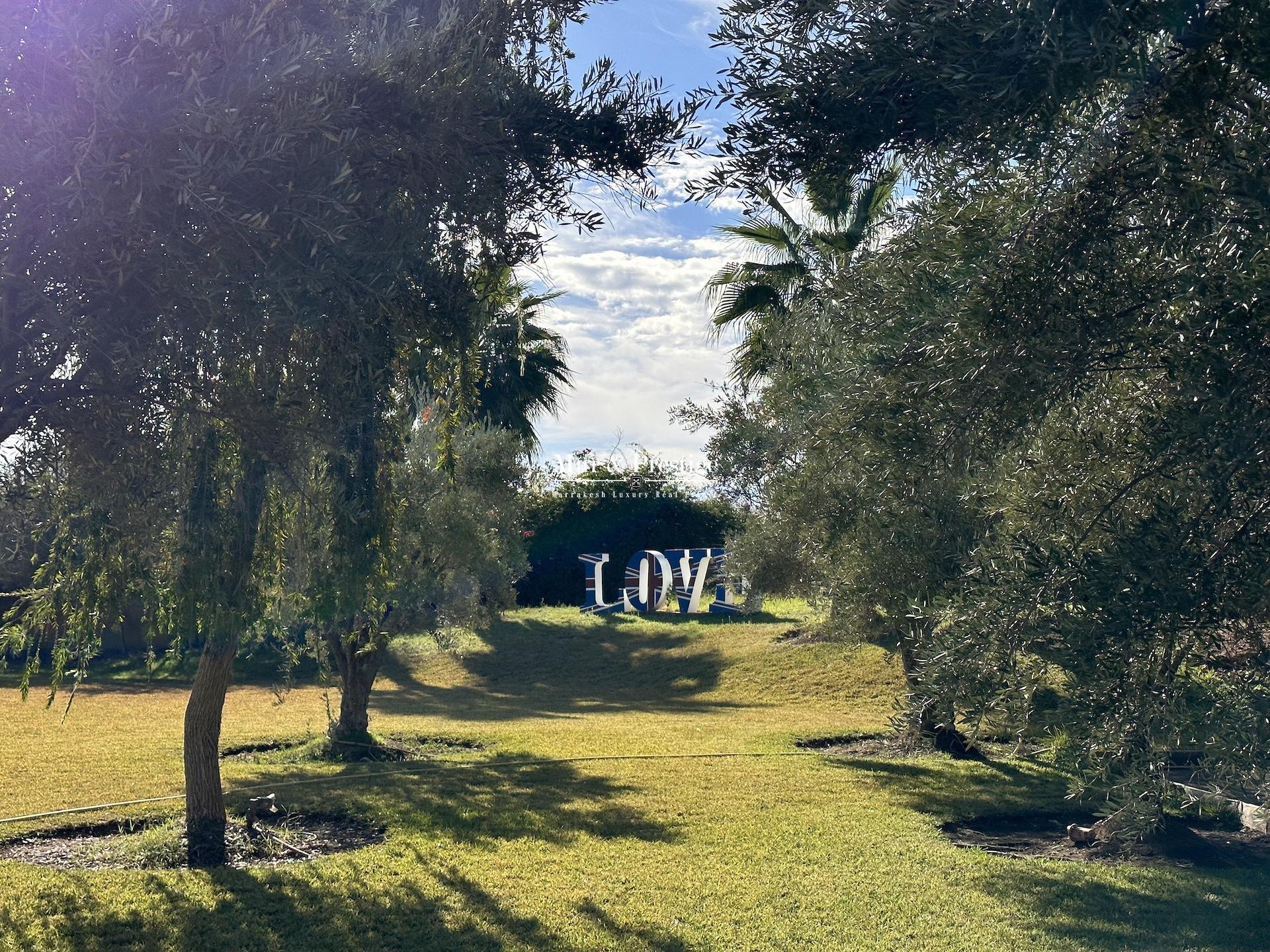 Propriété moderne à Vendre sur la Route de L’Ourika 