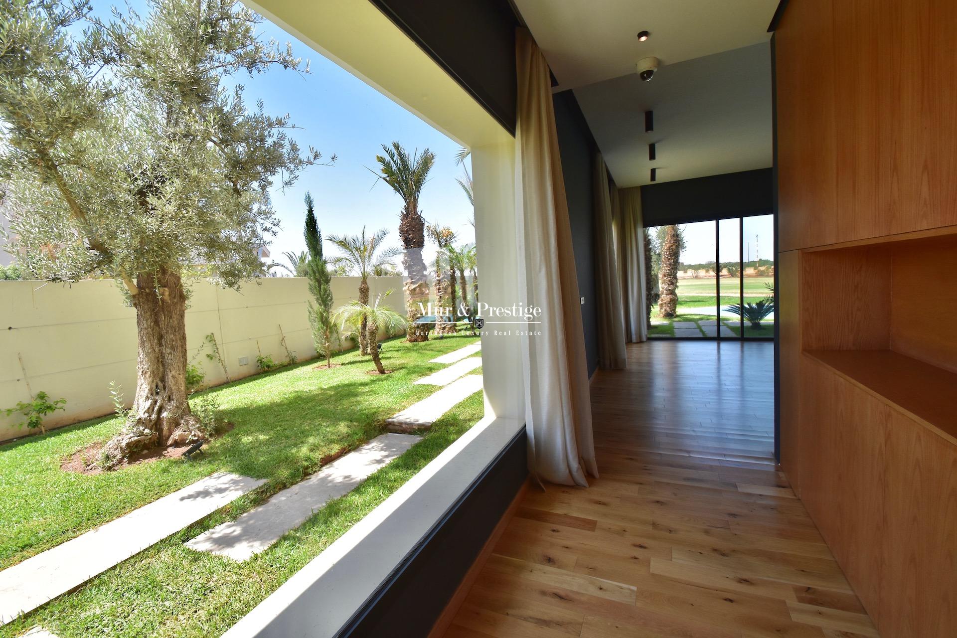 Agence Immobilière à Marrakech - Maison en Front de Golf à Vendre