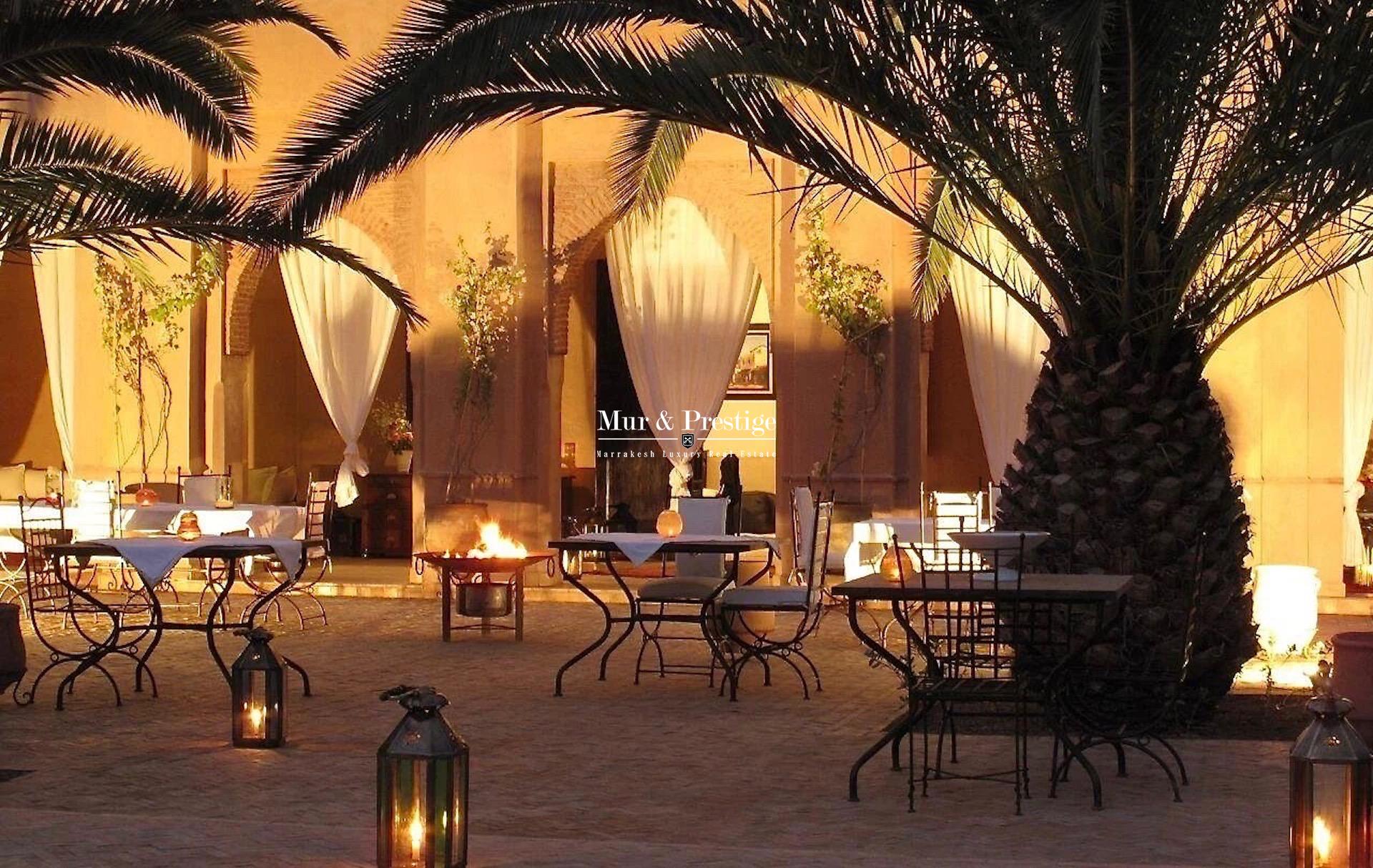 Maison d’hôtes de 15 Chambres à Vendre 