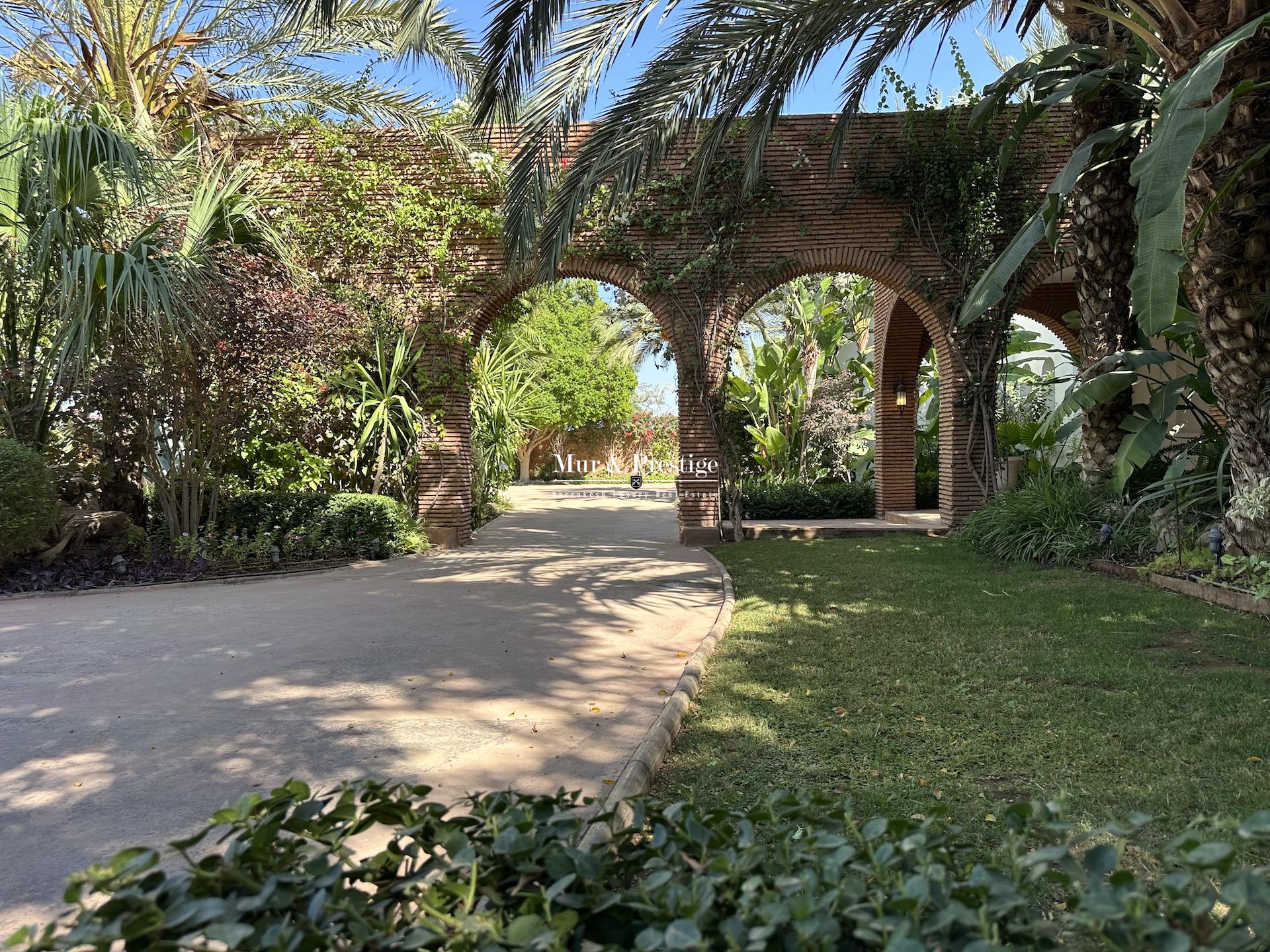 Maison de Maître à Vendre – Jardin Exceptionnel