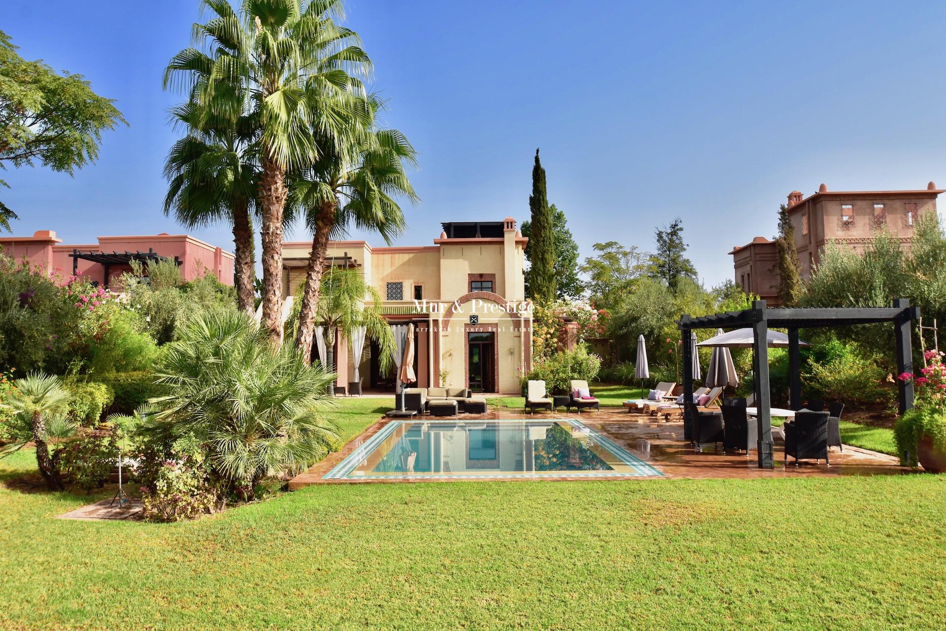 Agence Immobilière à Marrakech - Maison à vendre en front de golf