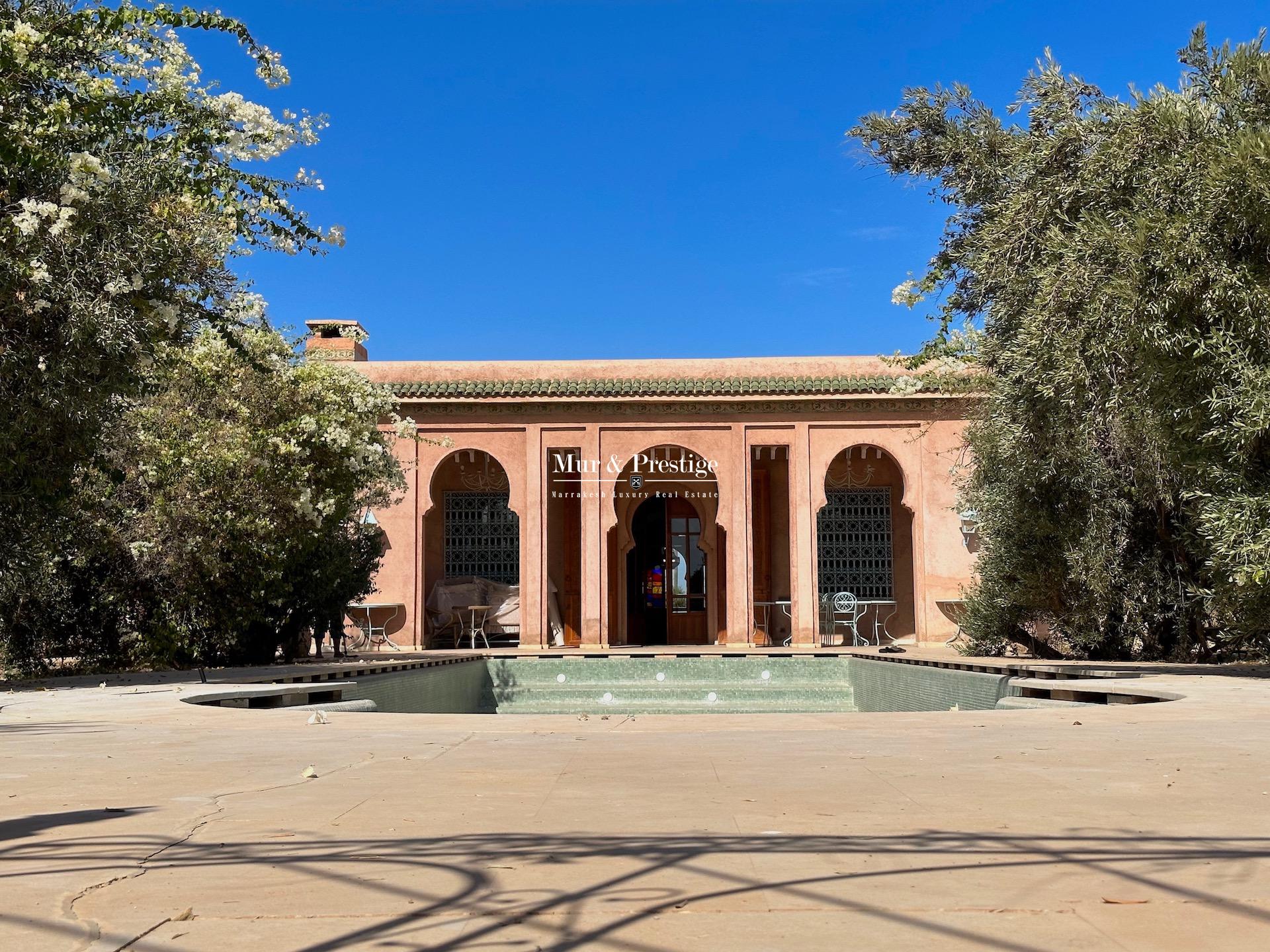 Maison de Caractère à Vendre – Proche Ecole Américaine