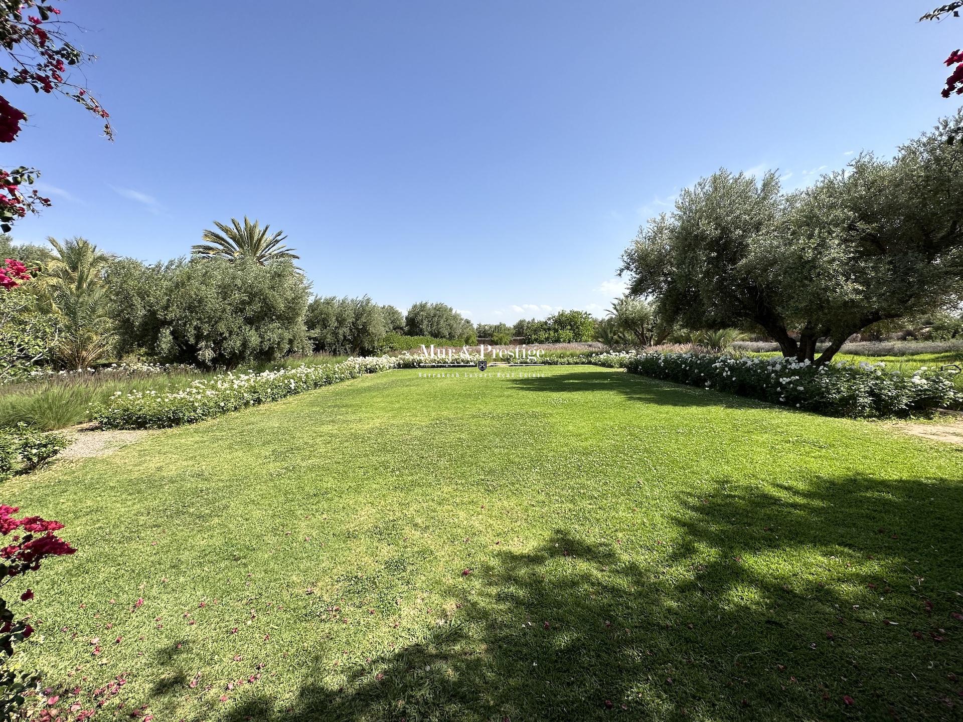 Maison De Charme à Vendre à Marrakech - Agence Immobilière