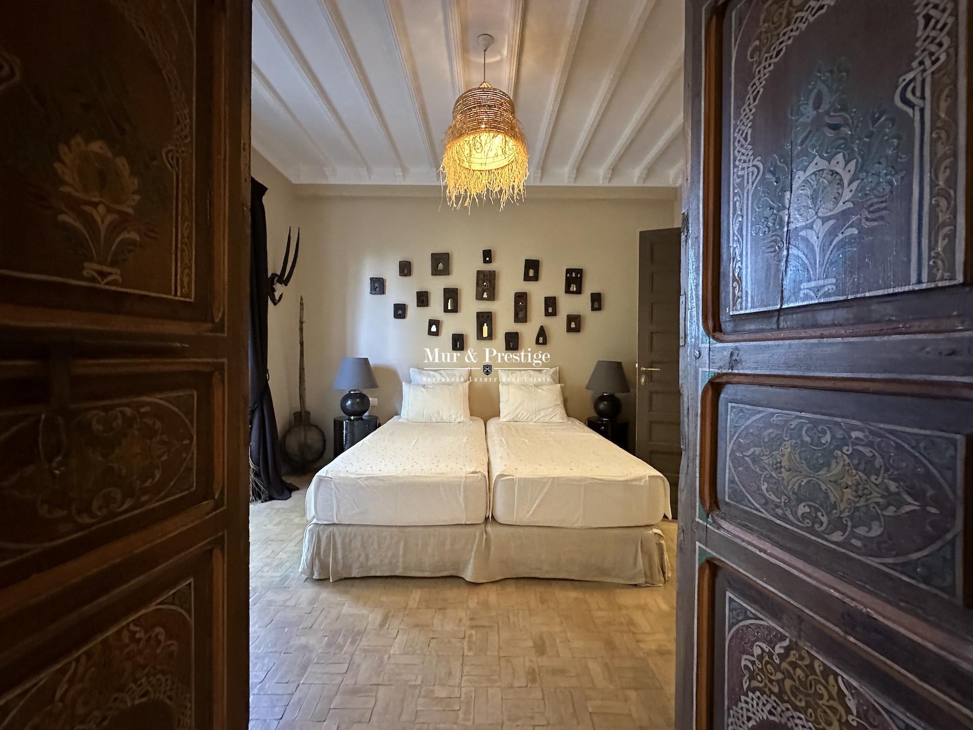 Maison De Charme à Vendre à Marrakech - Agence Immobilière