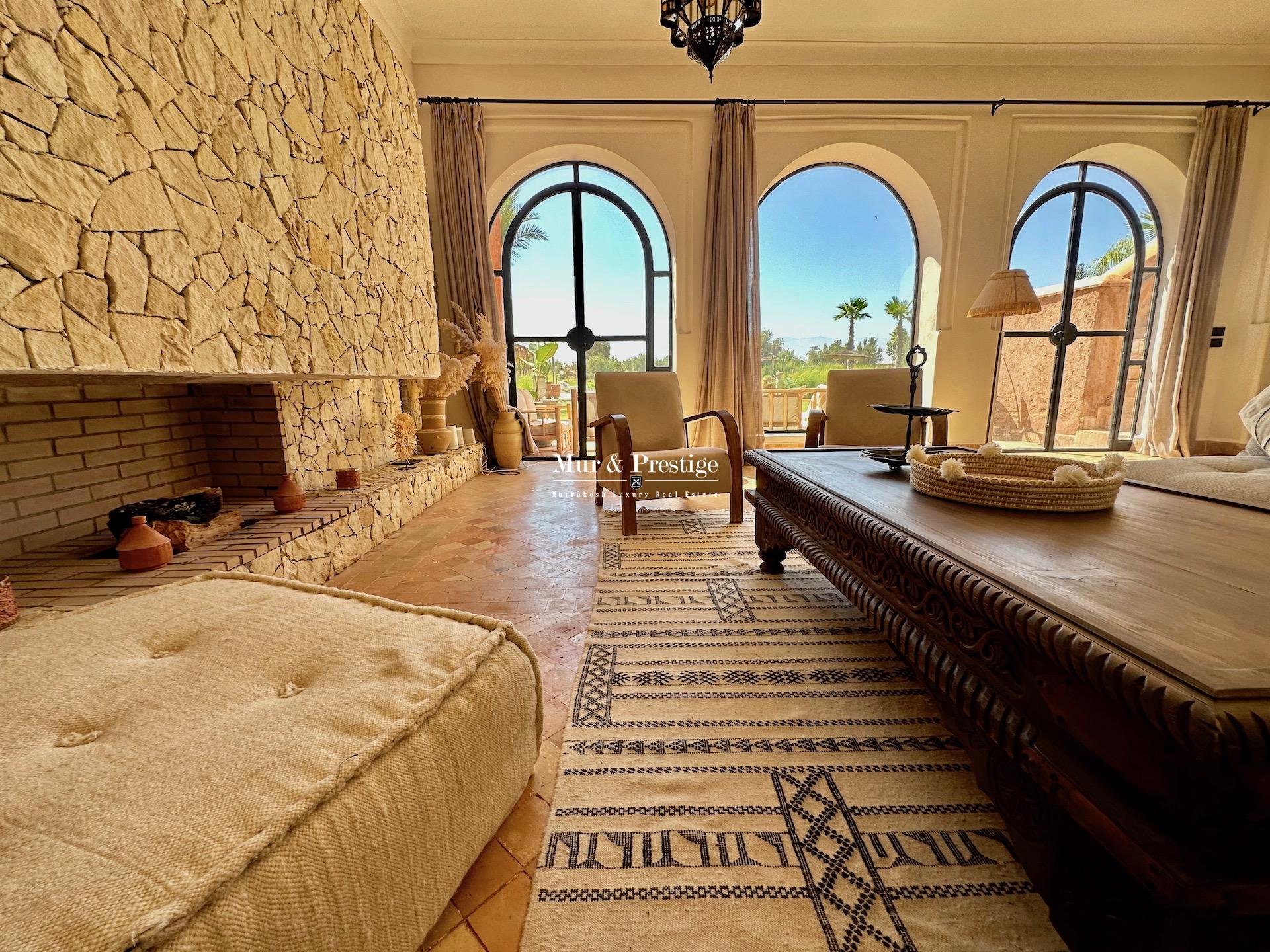 Maison de 8 Chbres à Vendre (Sans VNA)