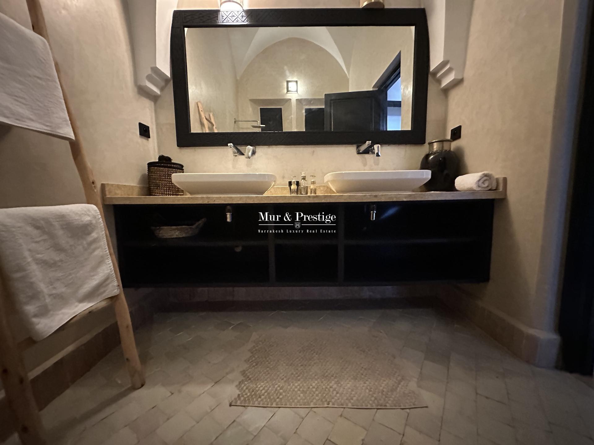 Maison de 8 Chbres à Vendre (Sans VNA)