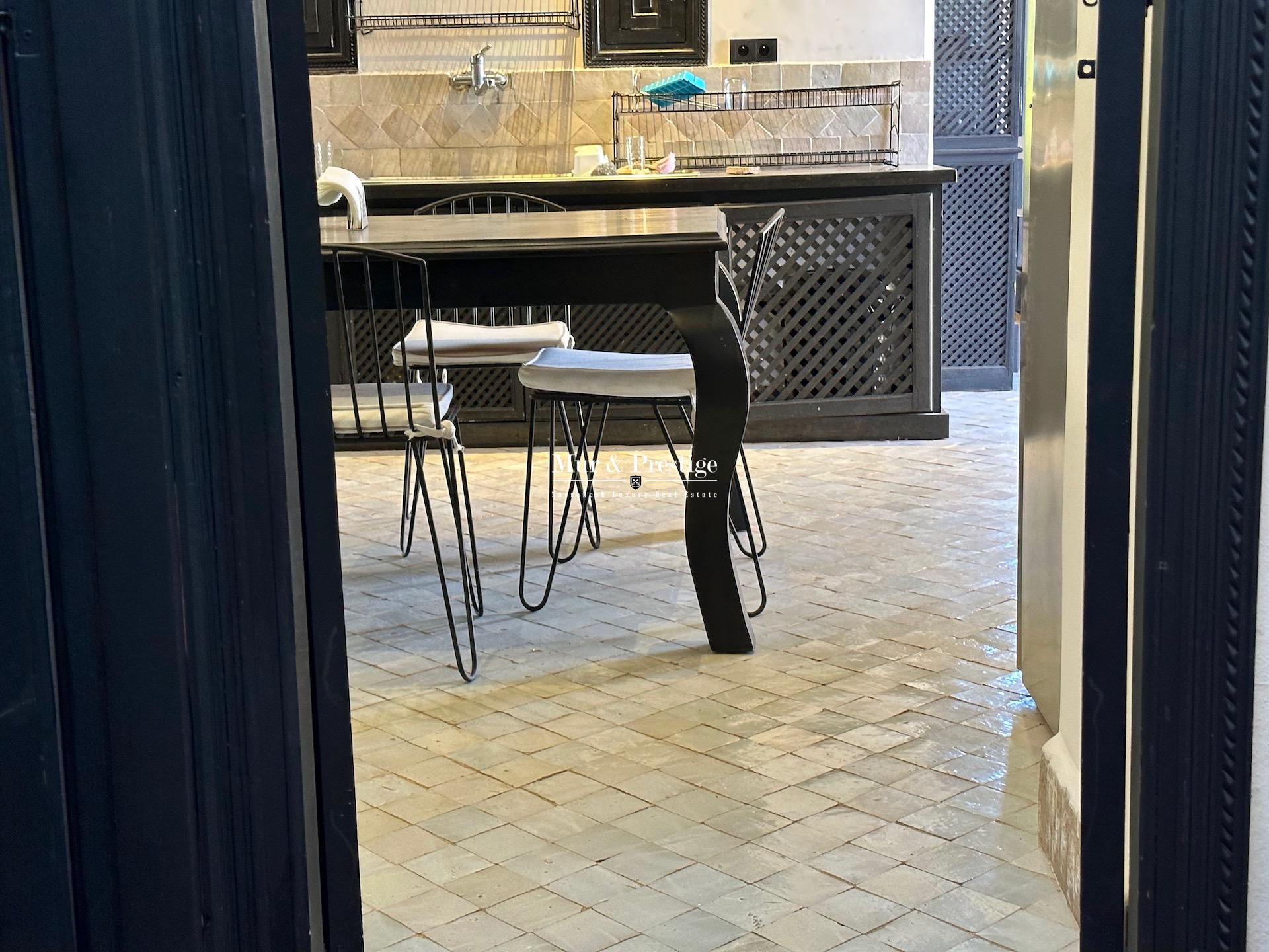 Maison de 8 Chbres à Vendre (Sans VNA)