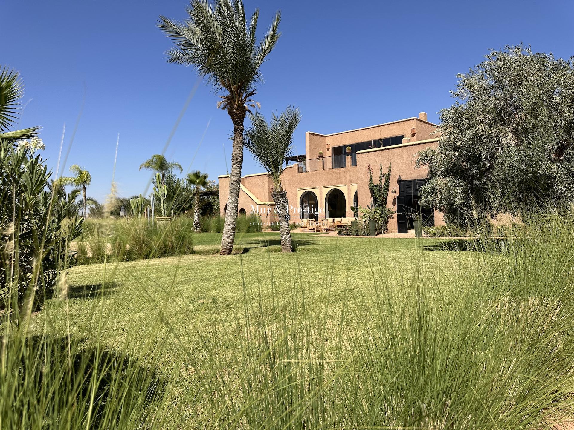 Maison de 8 Chbres à Vendre (Sans VNA)