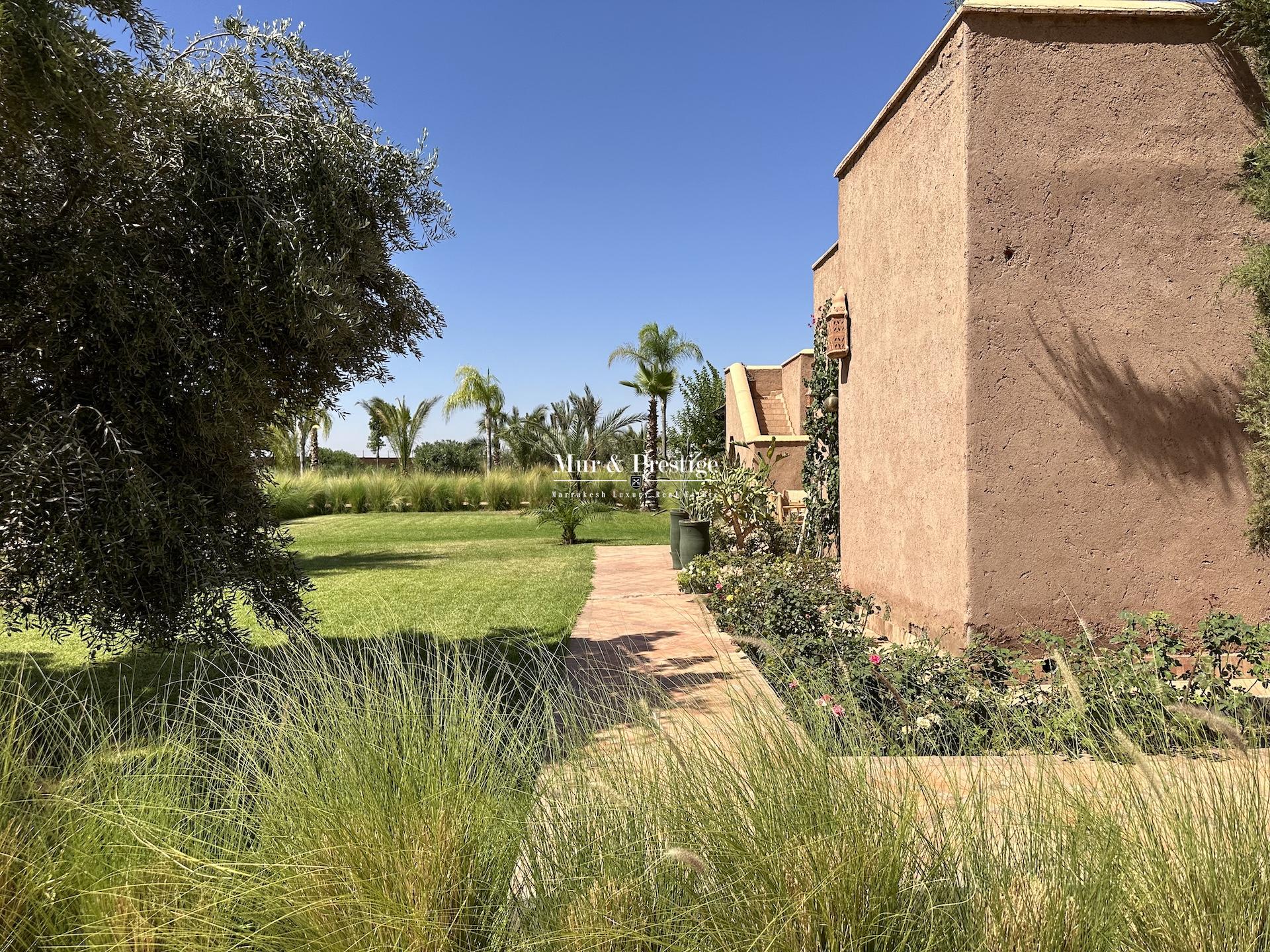 Maison de 8 Chbres à Vendre (Sans VNA)