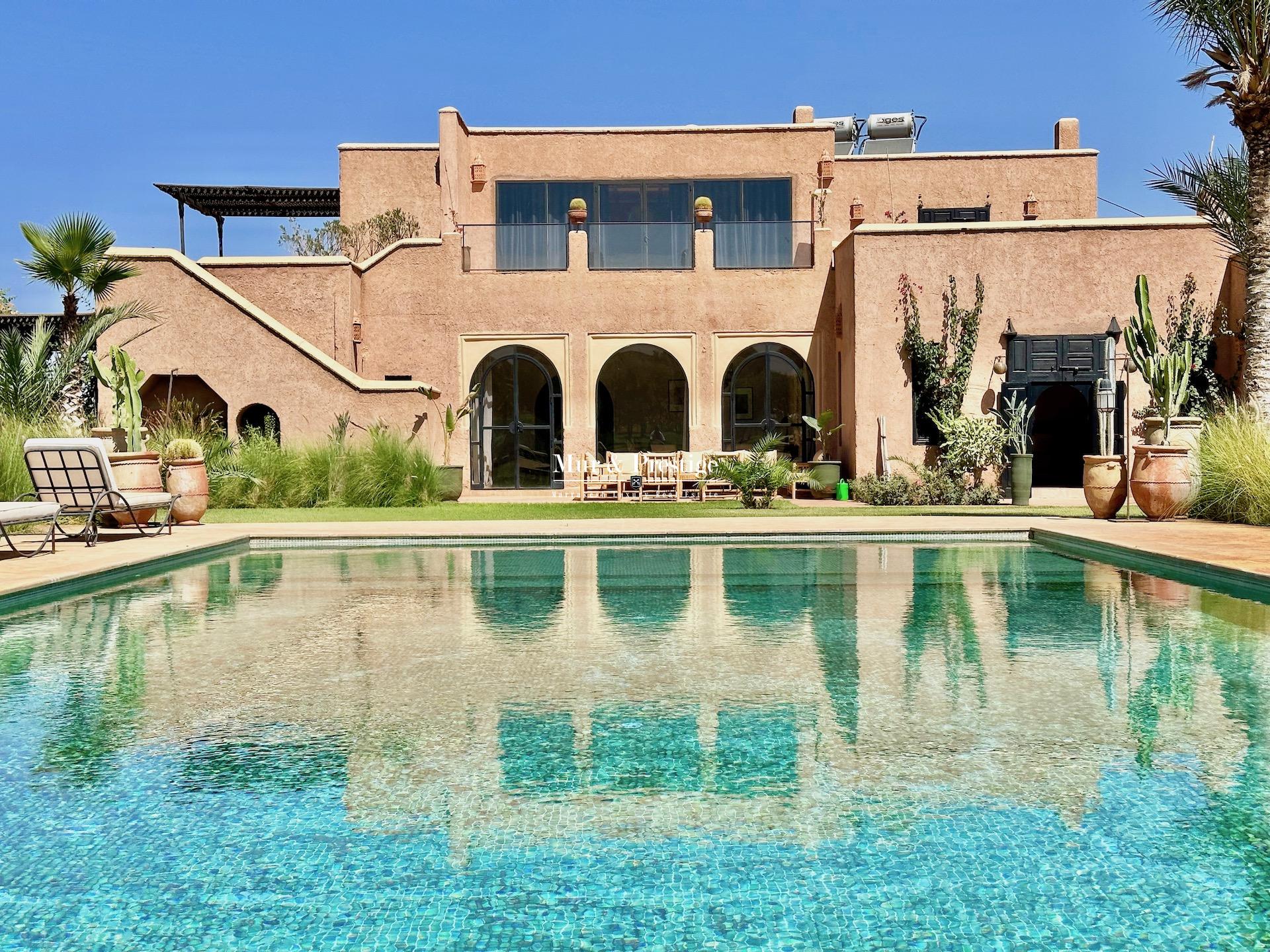 Maison de 8 Chbres à Vendre (Sans VNA)