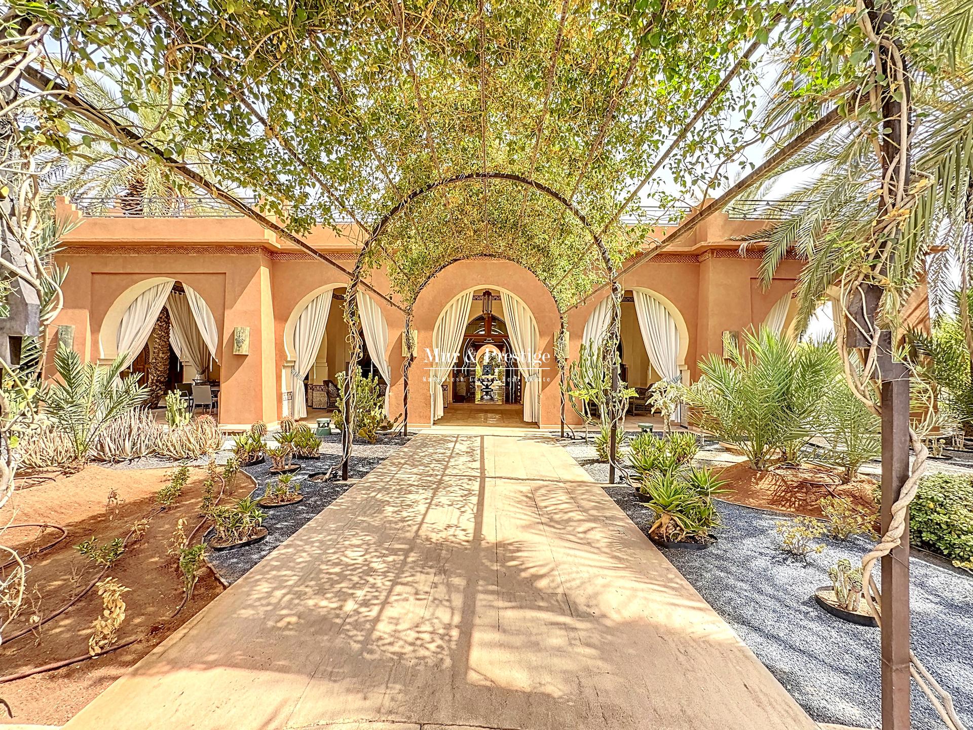 Palais Marocain sur 4 hectares dans la Palmeraie