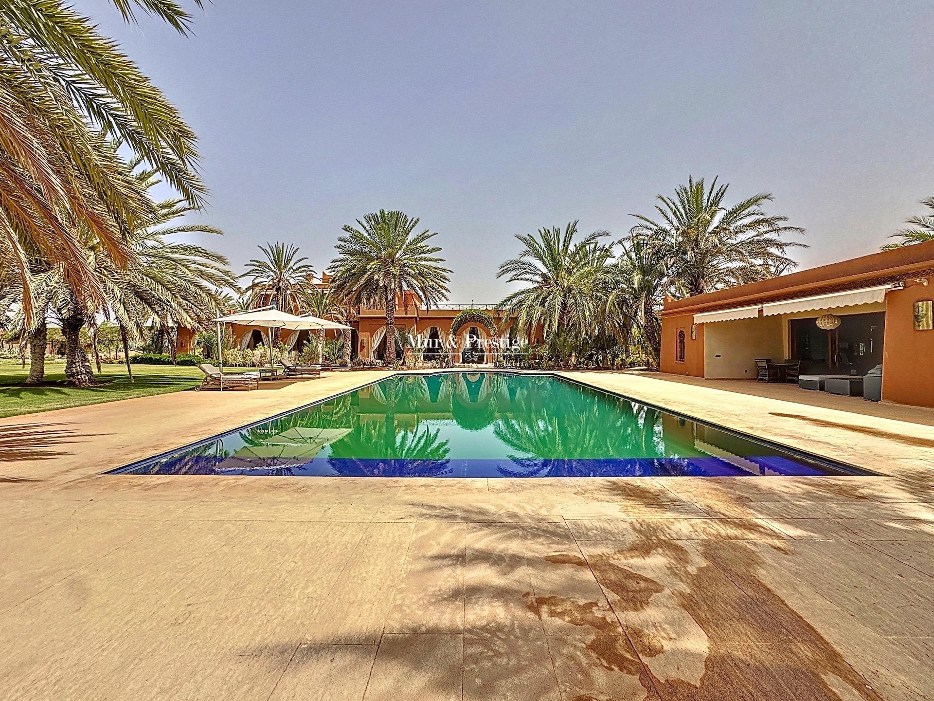 Palais Marocain sur 4 hectares dans la Palmeraie