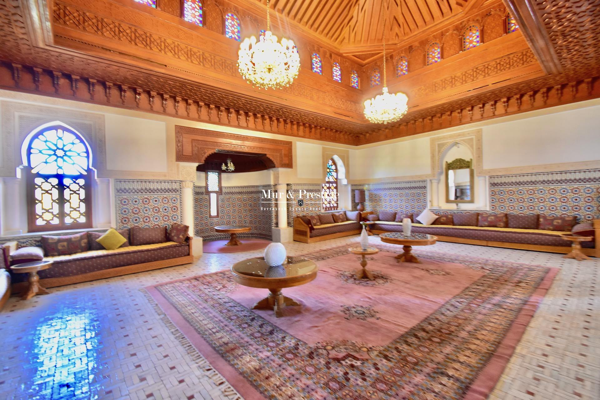 Palais d’hôtes à vendre à Marrakech – Agence Immobilière