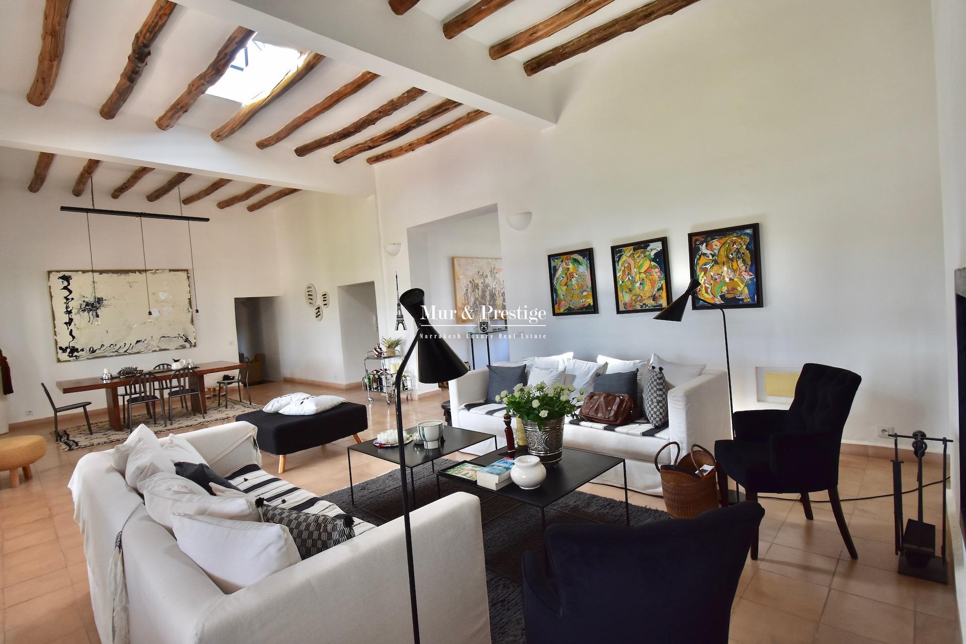 Agence Immobilière Marrakech - Maison Beldi Chic à Vendre 