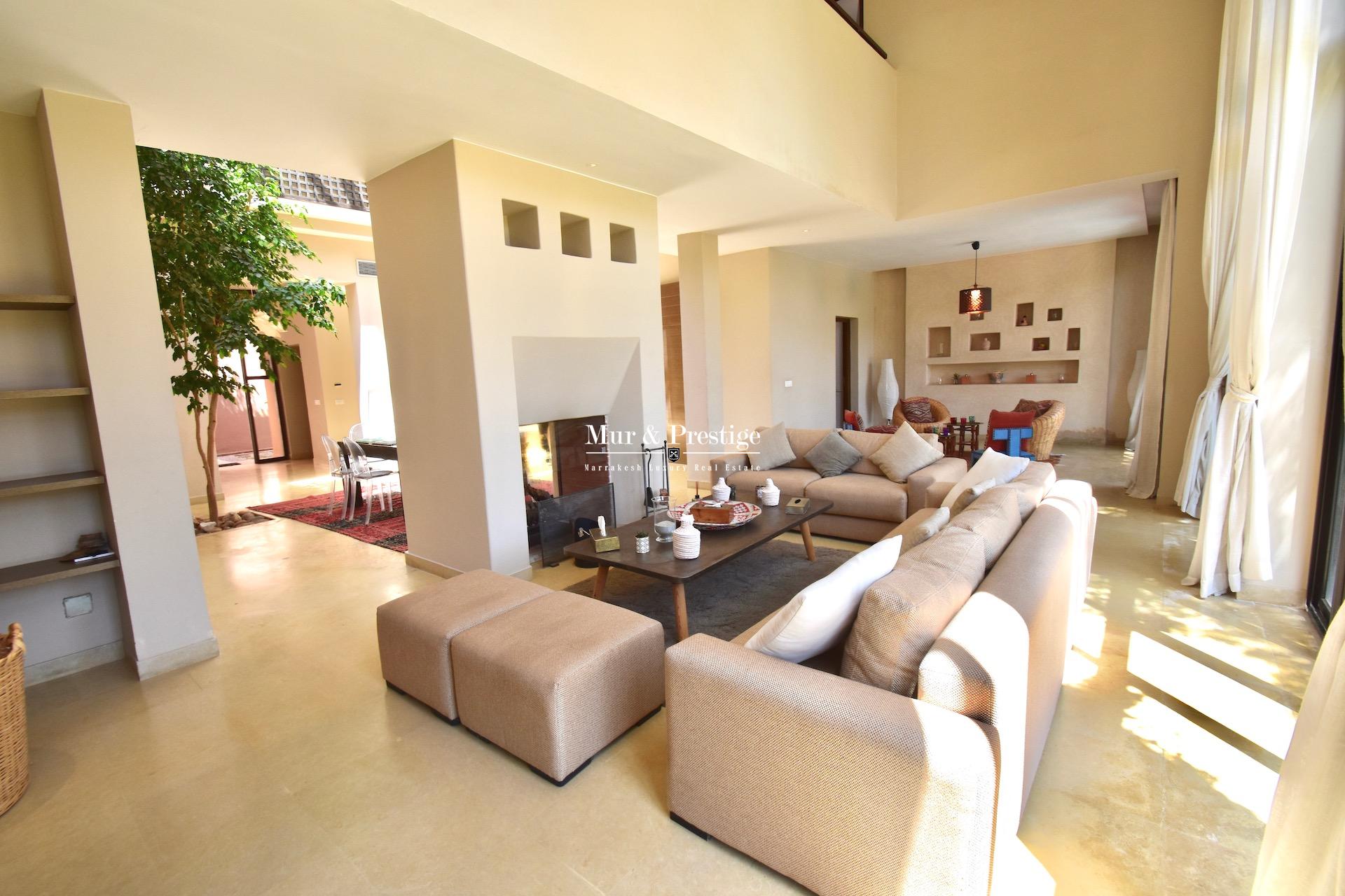 Villa-Riad à vendre sur le golf de Al Maaden