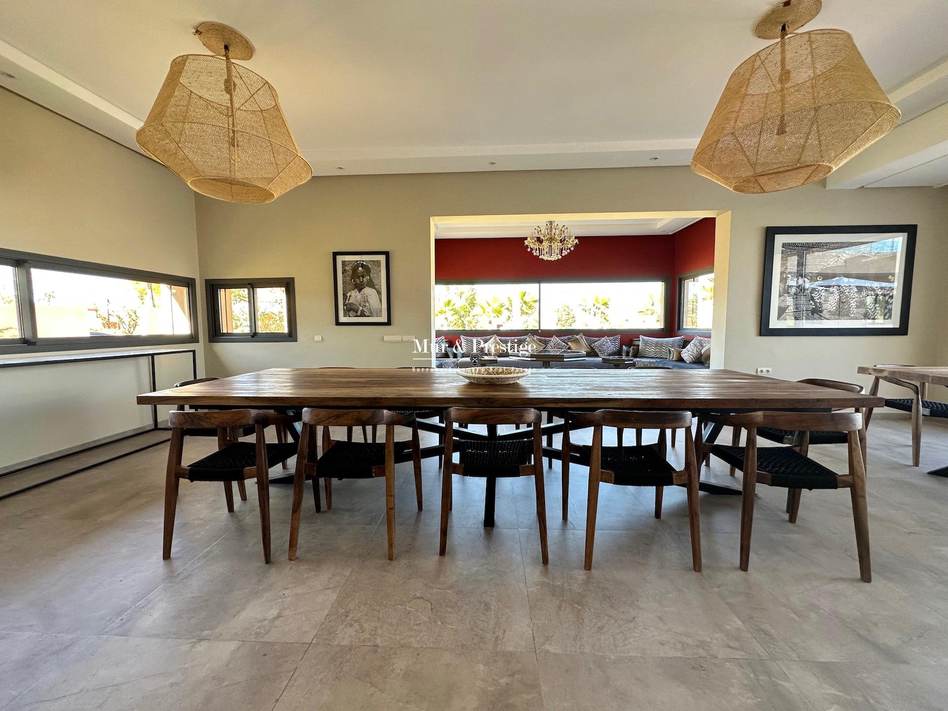 Amelkis – Villa Neuve Front de Golf à Vendre 