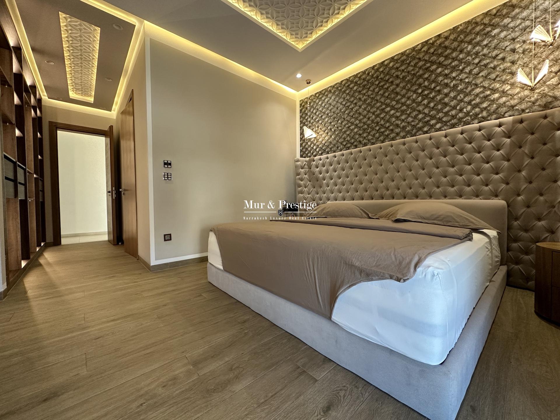 Front de Golf - Maison Contemporaine à Vendre 