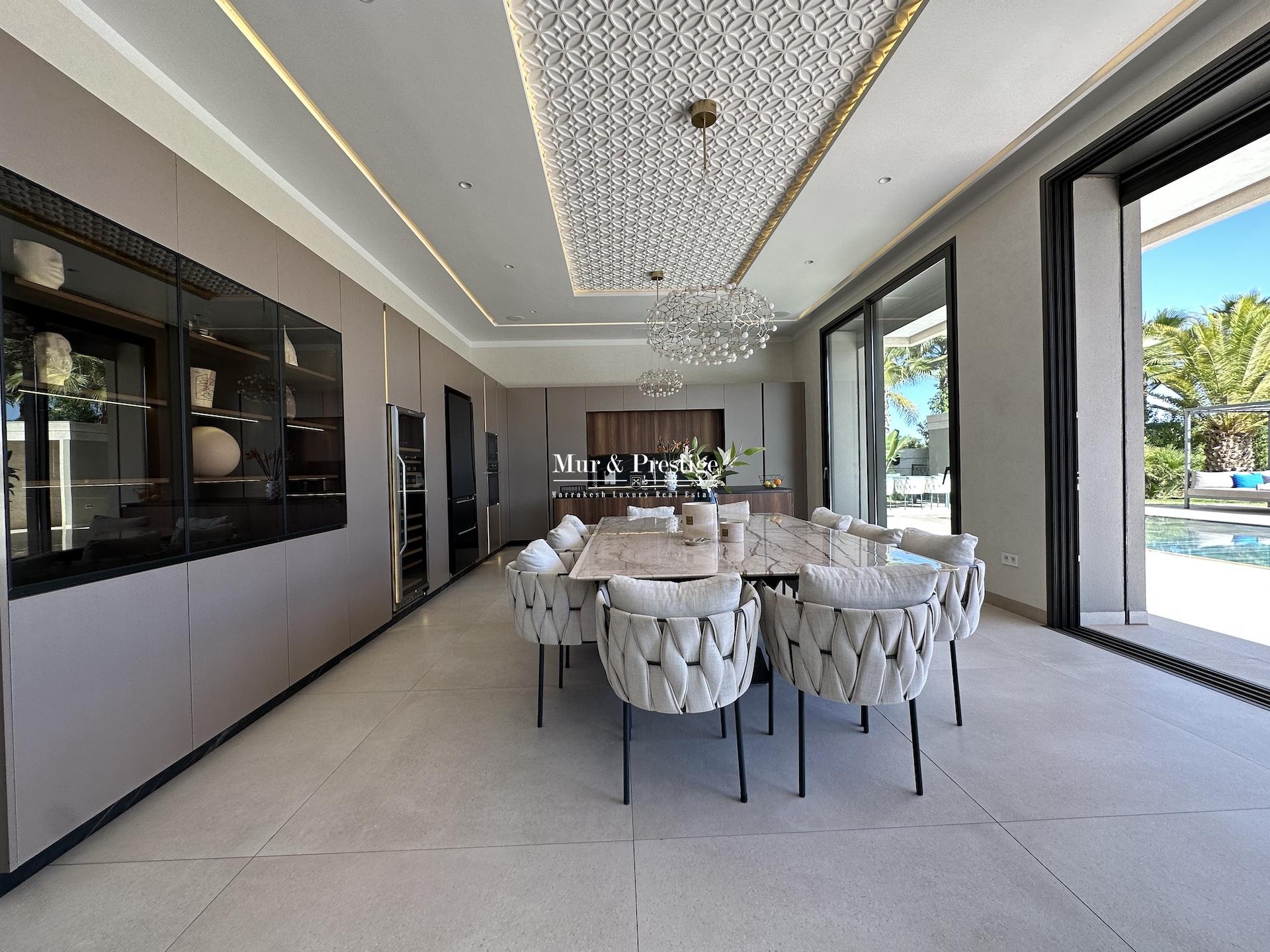 Front de Golf - Maison Contemporaine à Vendre 