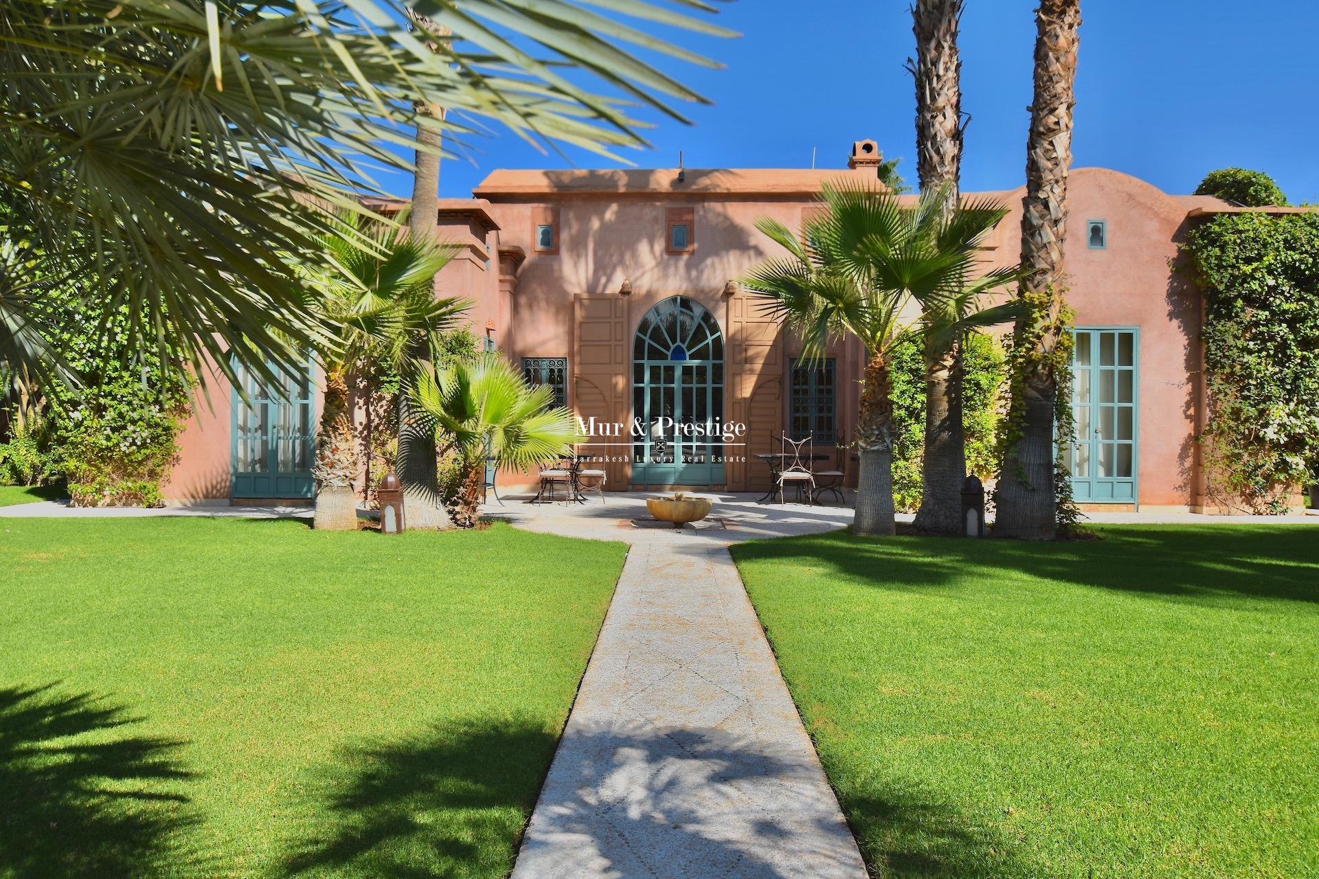 Maison d'Hôtes signée Charles Boccara en Vente à Marrakech