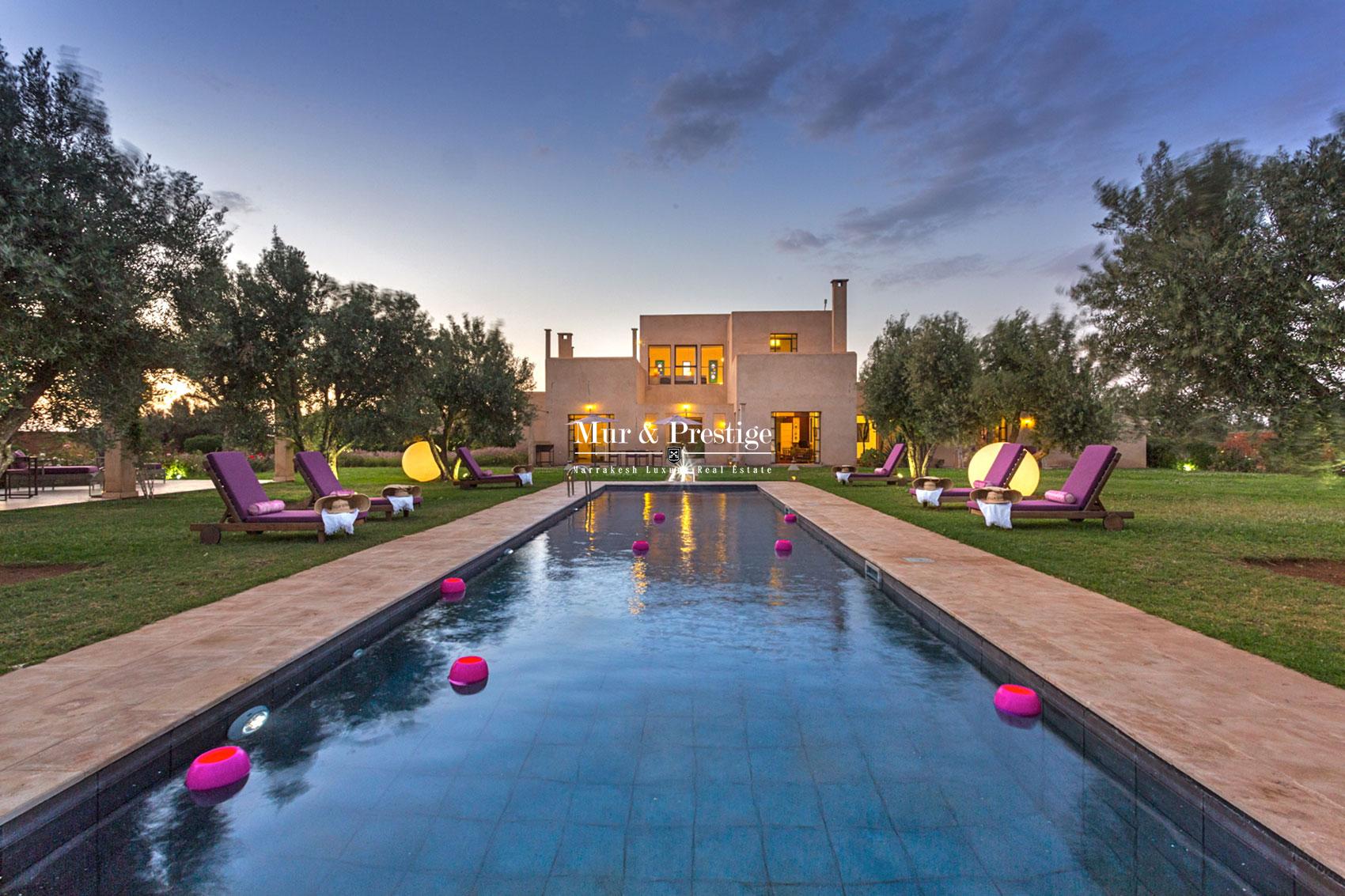 Agence Immobilière Marrakech - Magnifique villa contemporaine en vente 