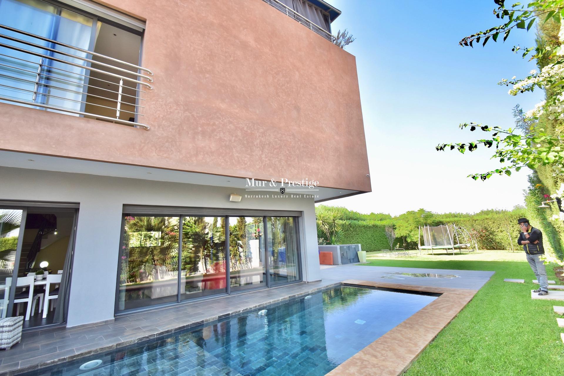 Maison front de Golf à Vendre à Marrakech - Agence Immobilière