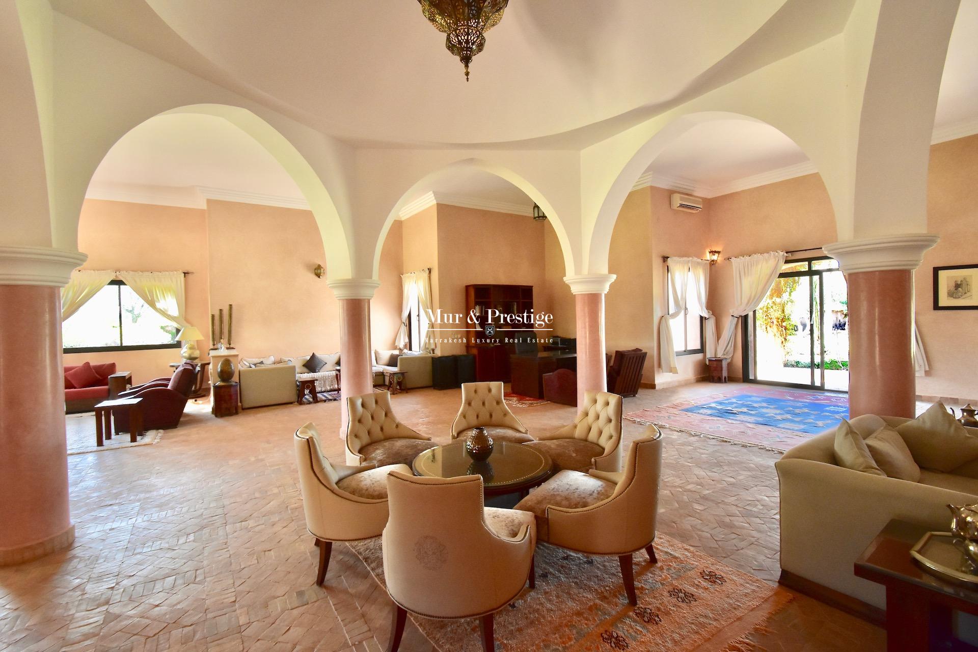 Maison à Vendre à Marrakech – Agence Immobilière